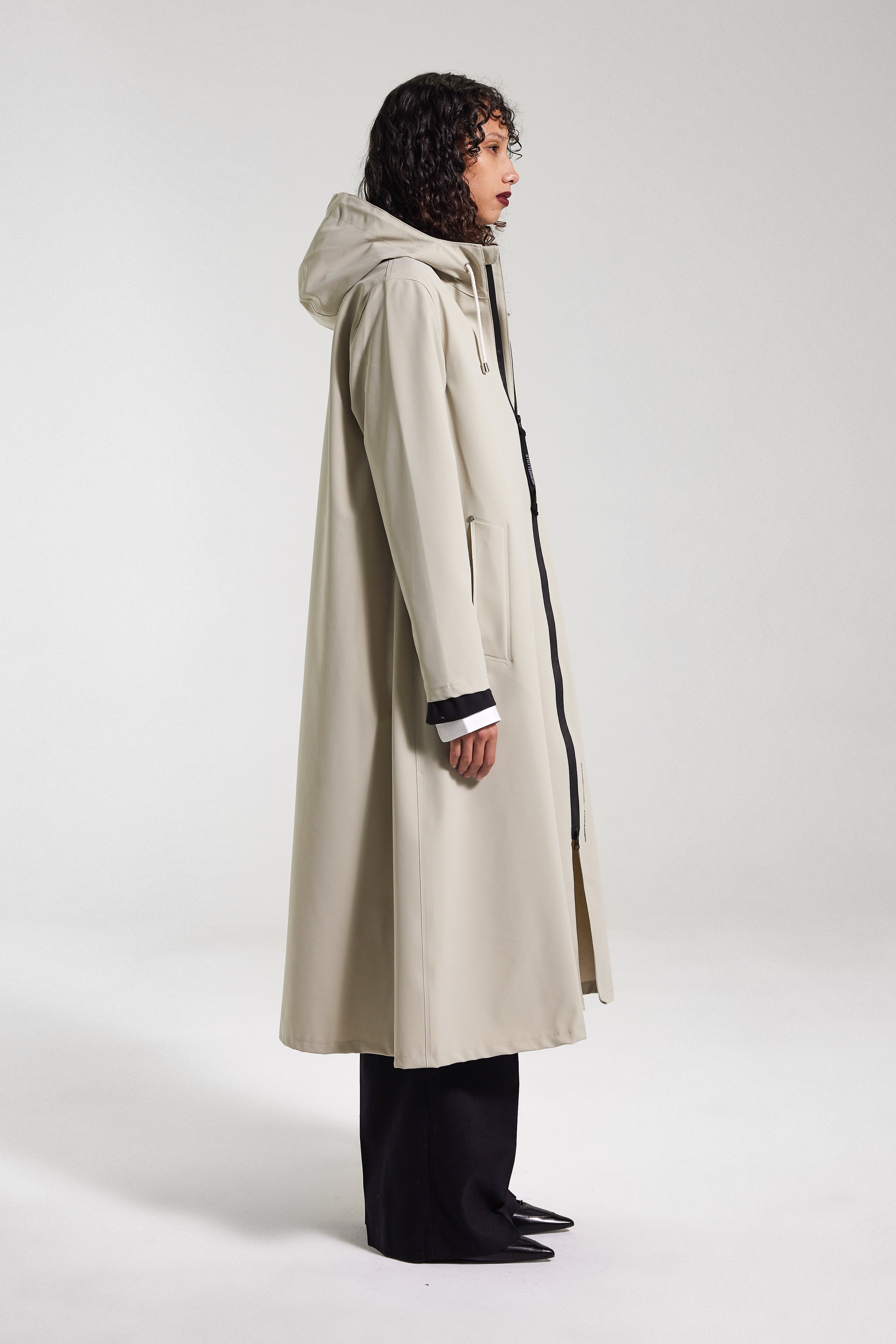 Mosebacke Long Lightweight Zip Matte Raincoat Pelican - 3