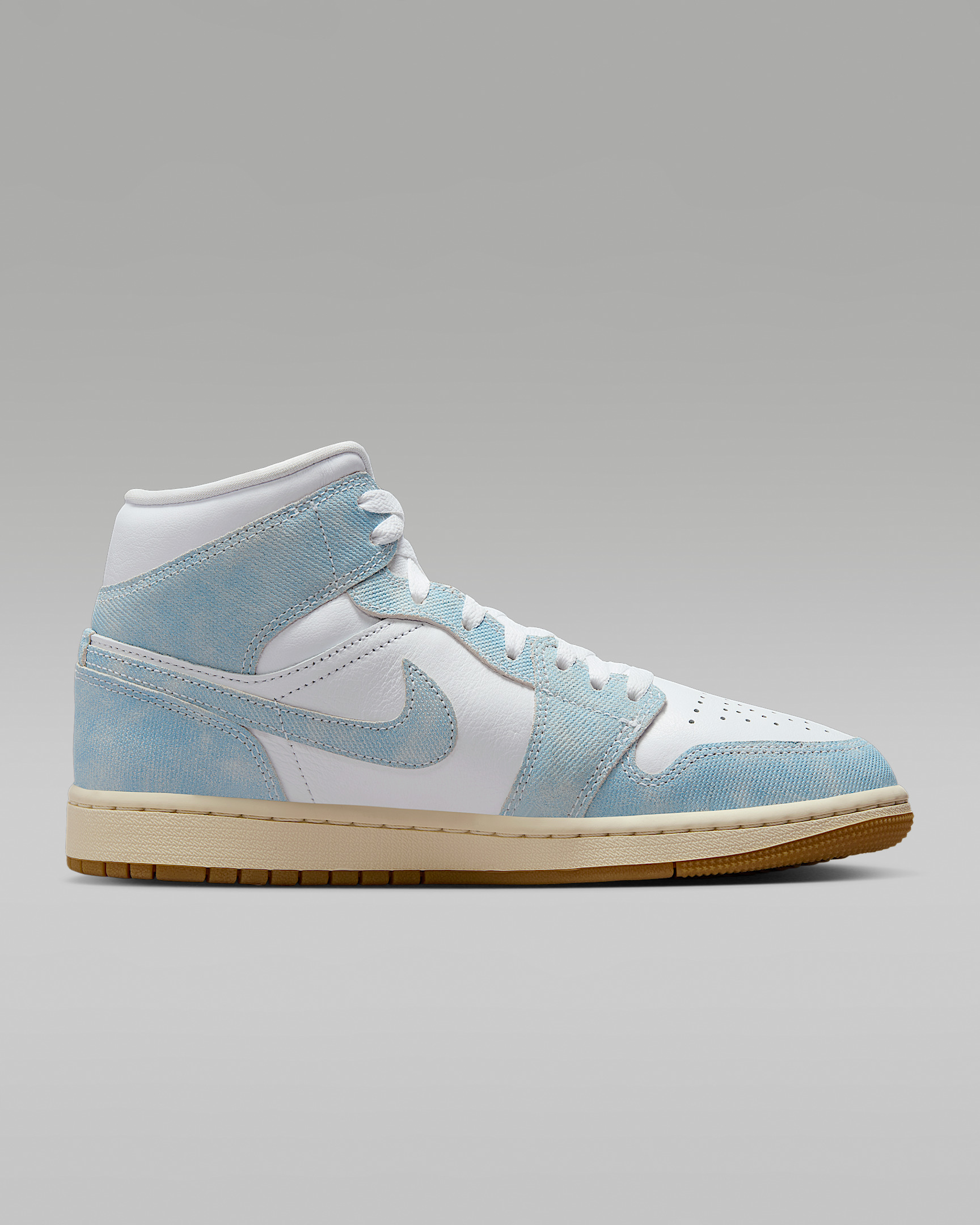 Air Jordan 1 Mid SE Women's Shoes - 3