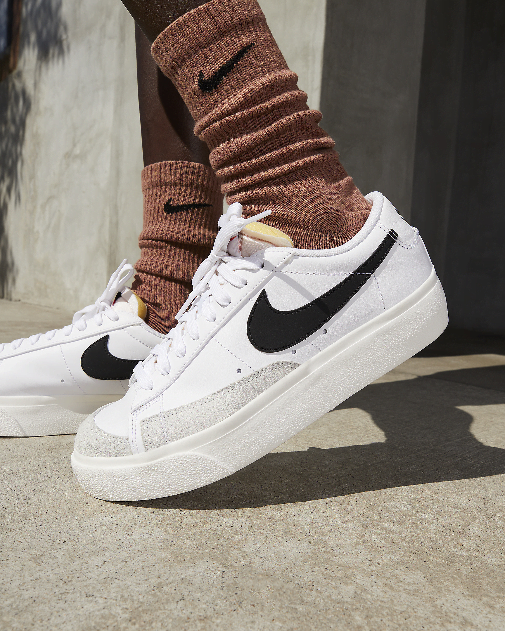 Nike Blazer Low Platform Women's Shoes - 2