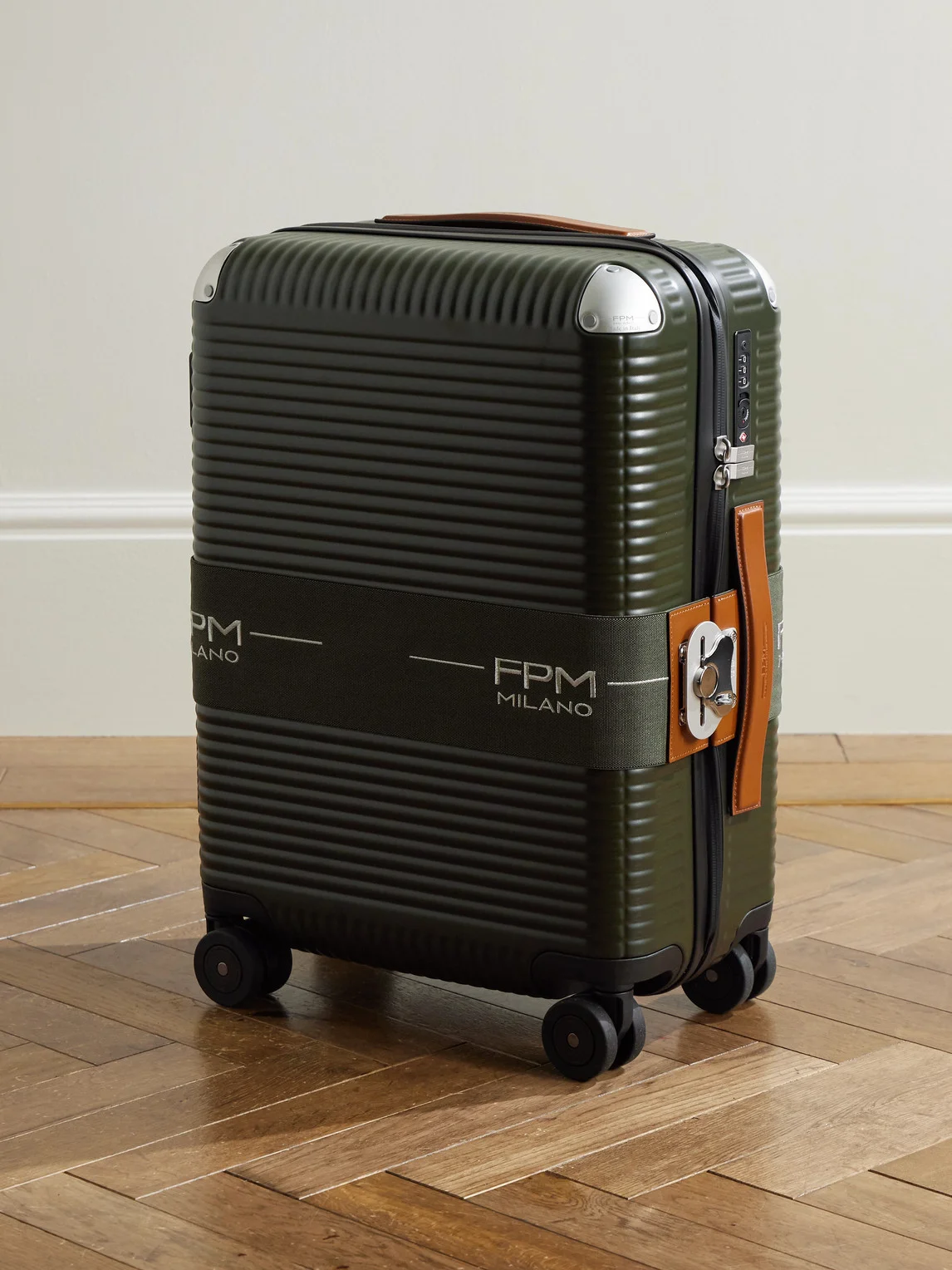 Bank Zip Deluxe M 55cm Leather-Trimmed Polycarbonate Spinner Carry-On Suitcase - 1