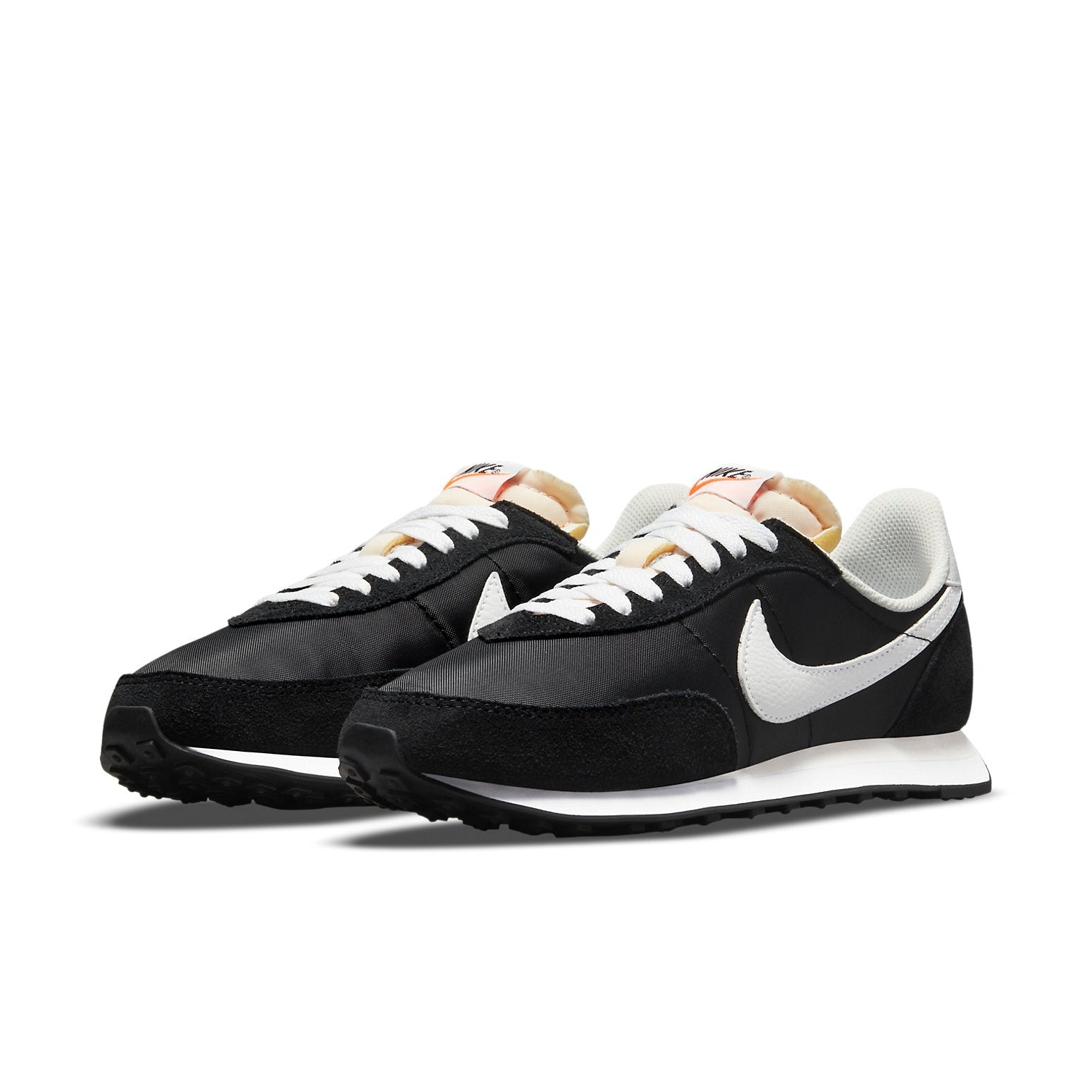 (WMNS) Nike Waffle Trainer 2 'Black White' DA8291-002 - 3