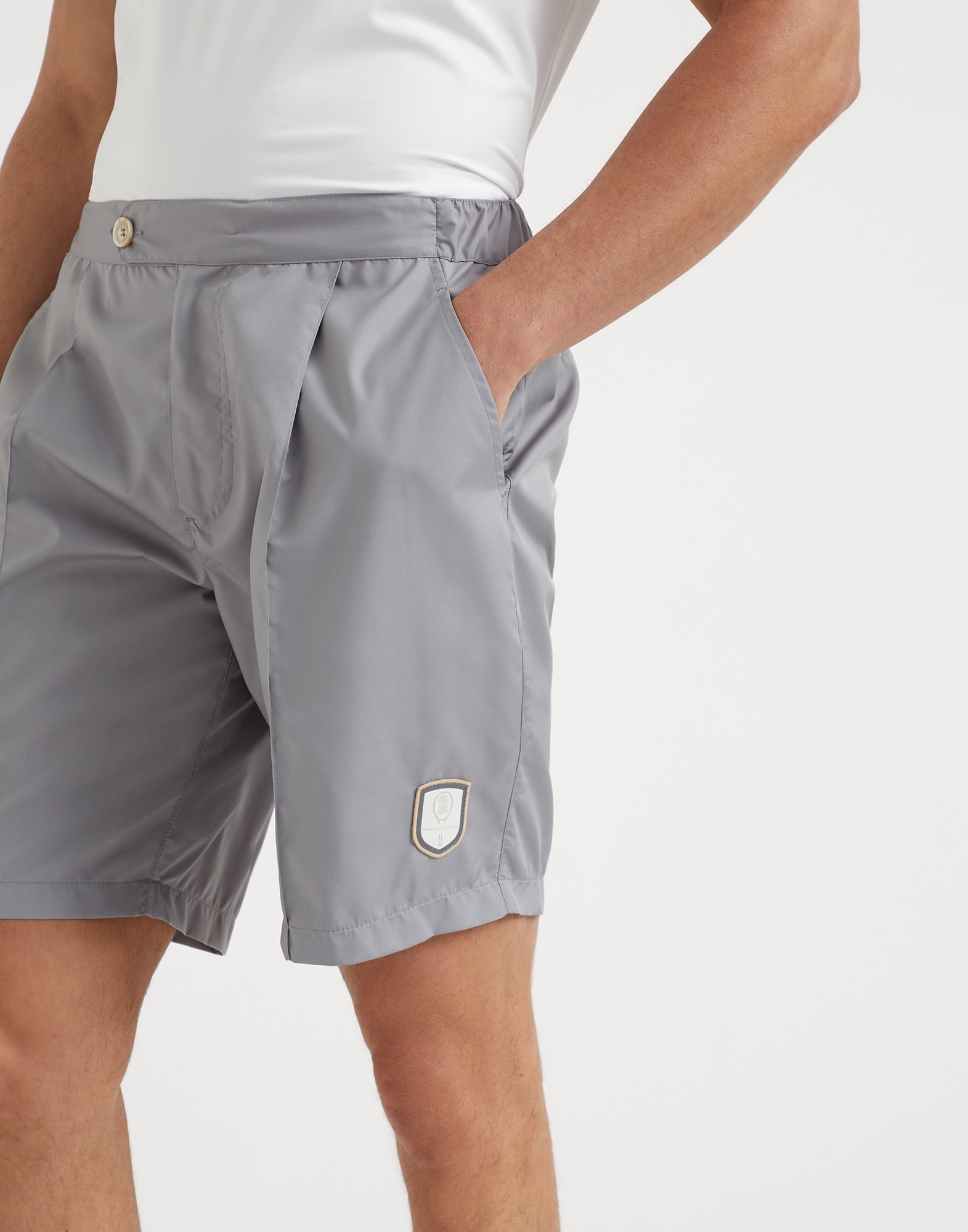 Nylon pleated Bermuda shorts with tabbed waistband and tennis badge - 3