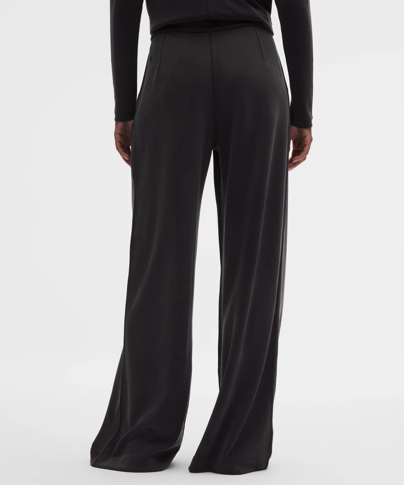 Softstreme Pintuck High-Rise Wide-Leg Pant *Regular 3