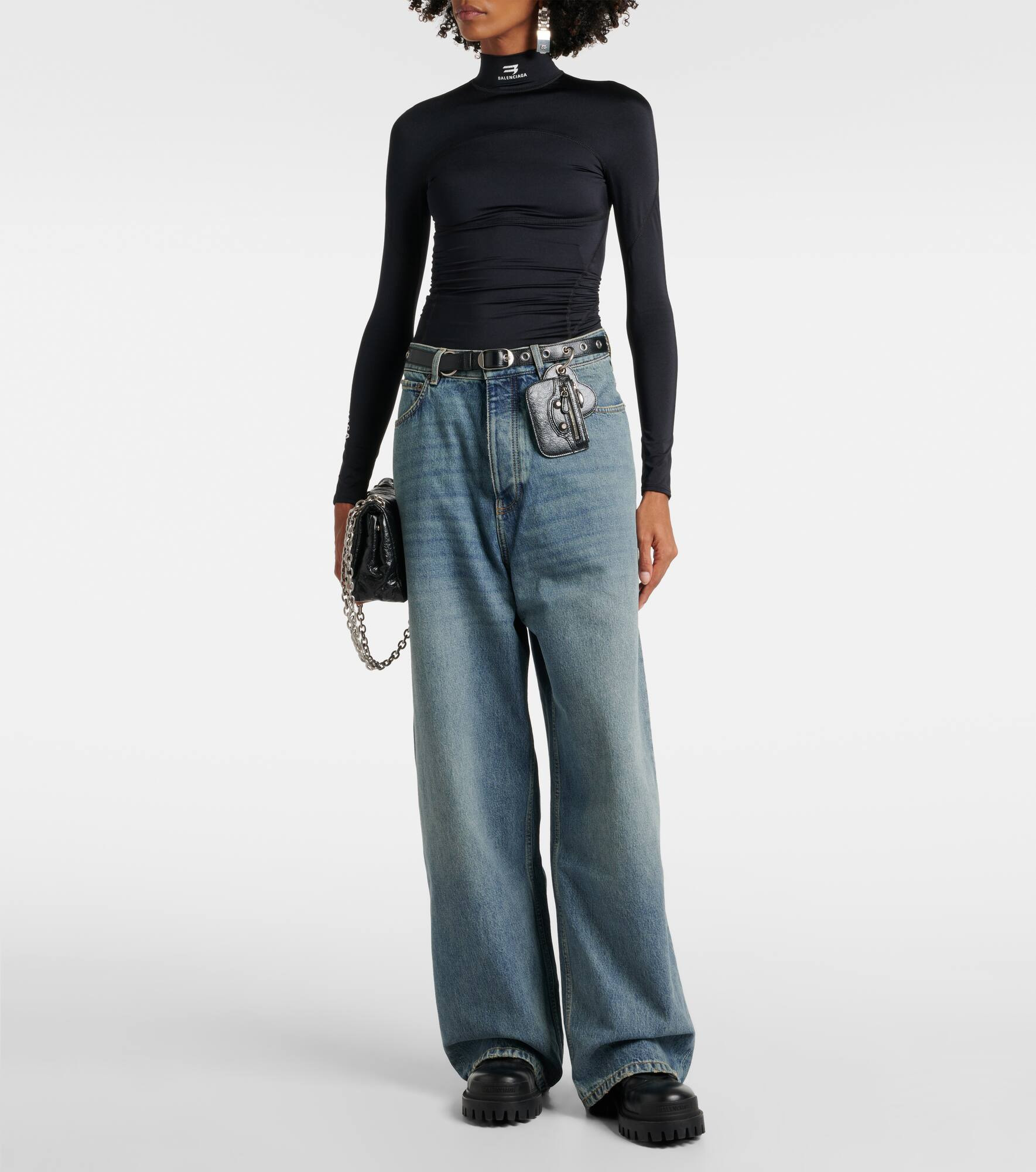 Faded mid-rise wide-leg jeans - 2