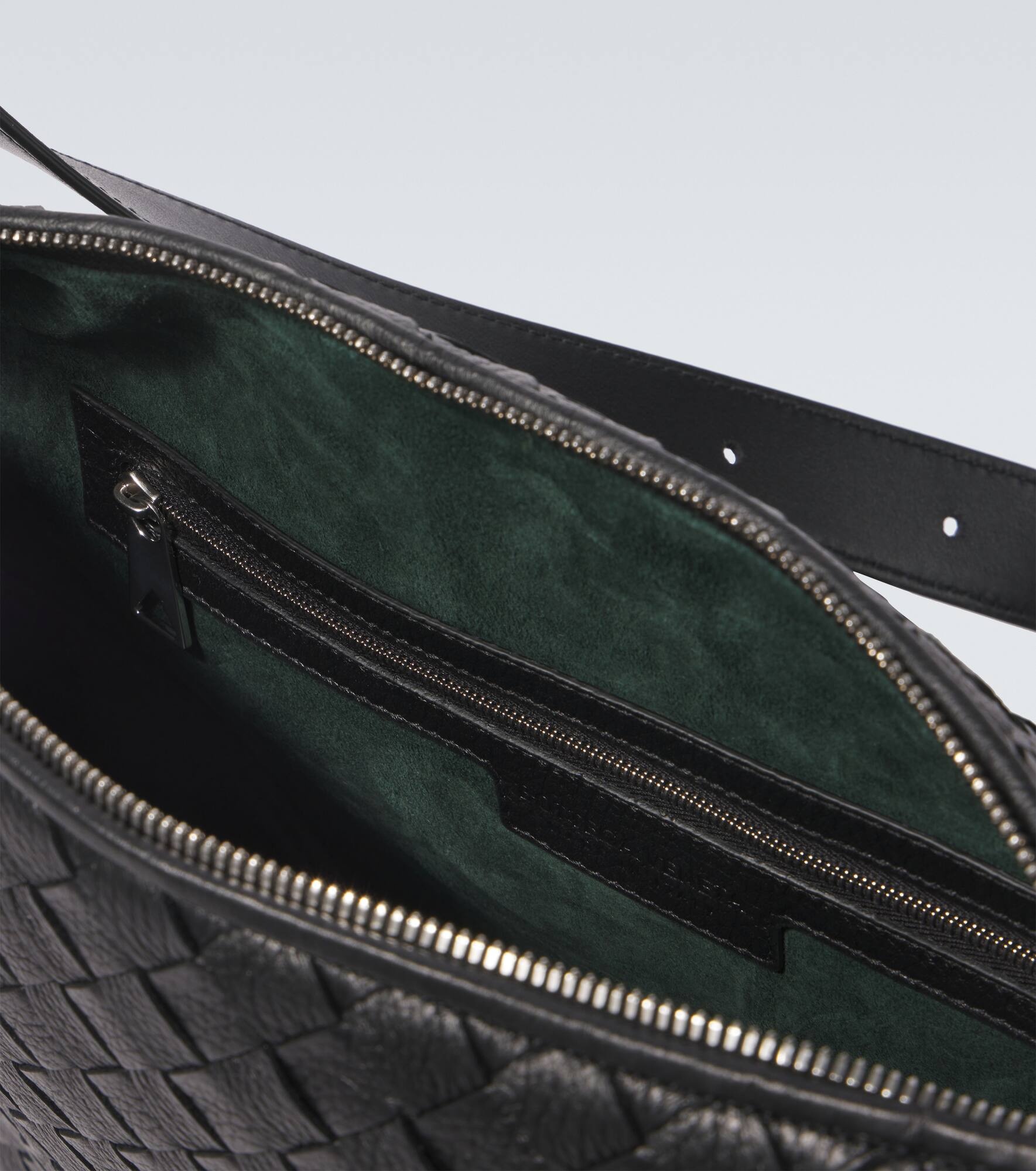 Traveler Small Intreccio leather shoulder bag - 4