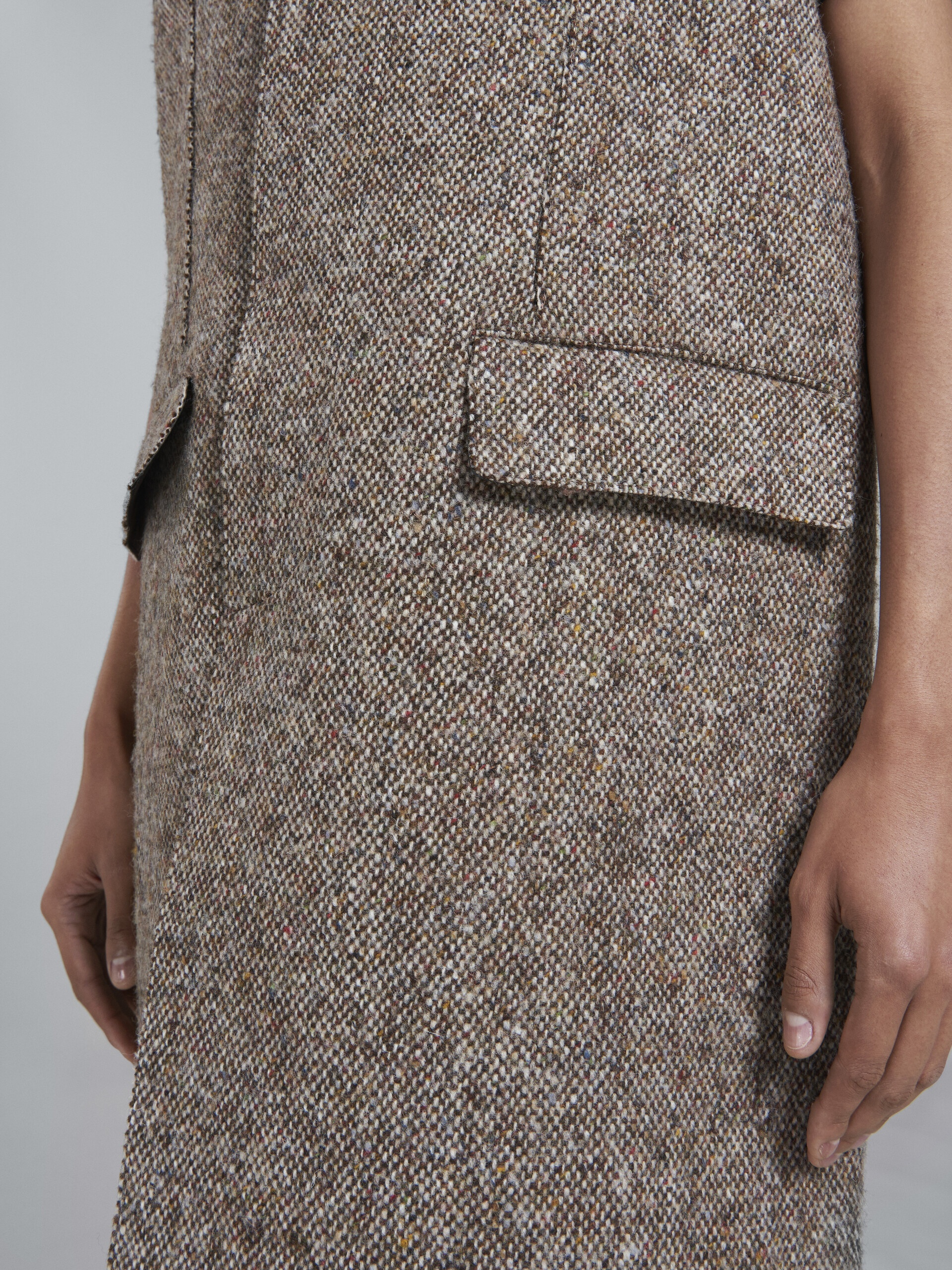 BLACK AND BROWN NAPPA AND TWEED VEST - 5