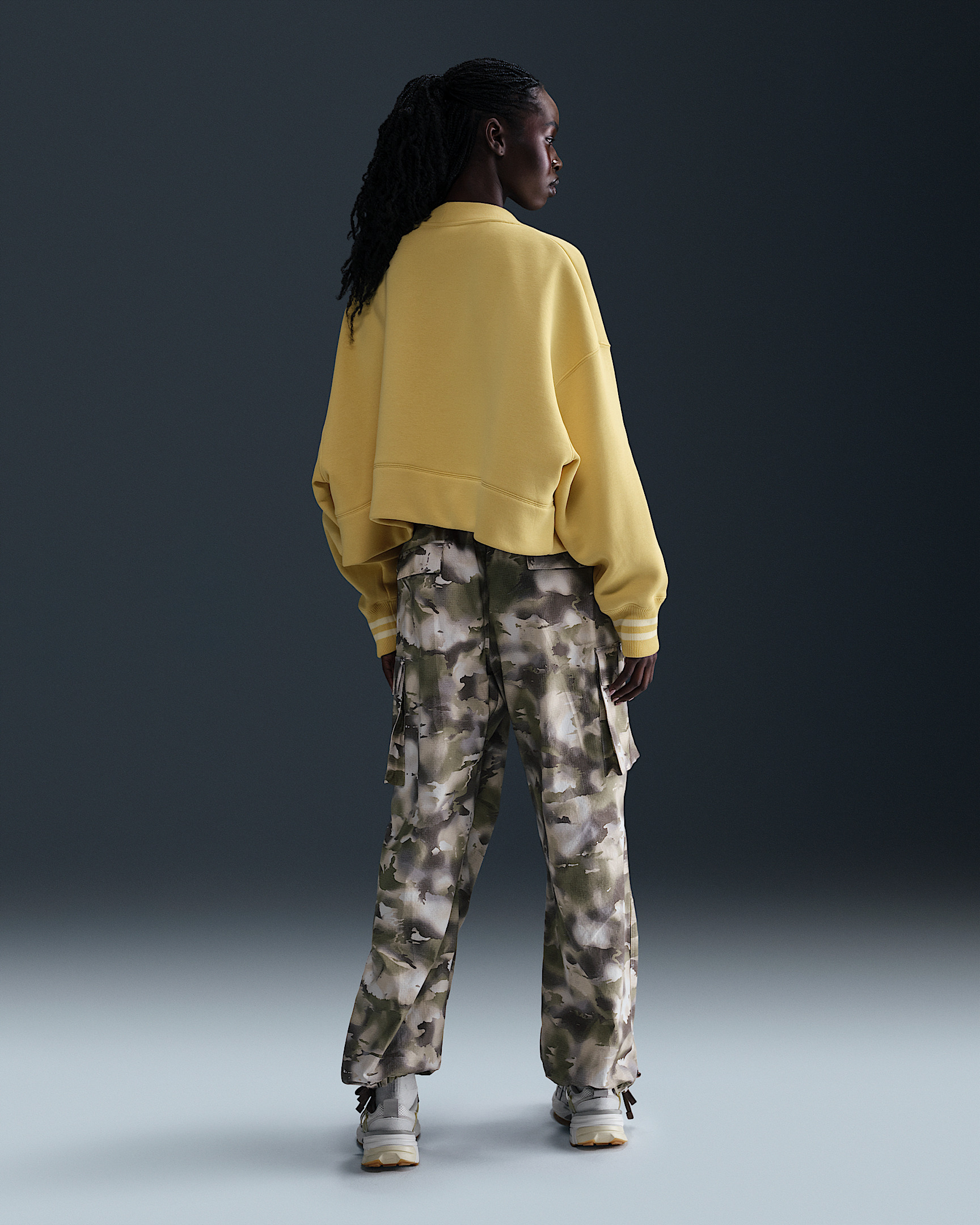 Nike Sportswear Phoenix Fleece Women's Over-Oversized Graphic Cardigan - 5