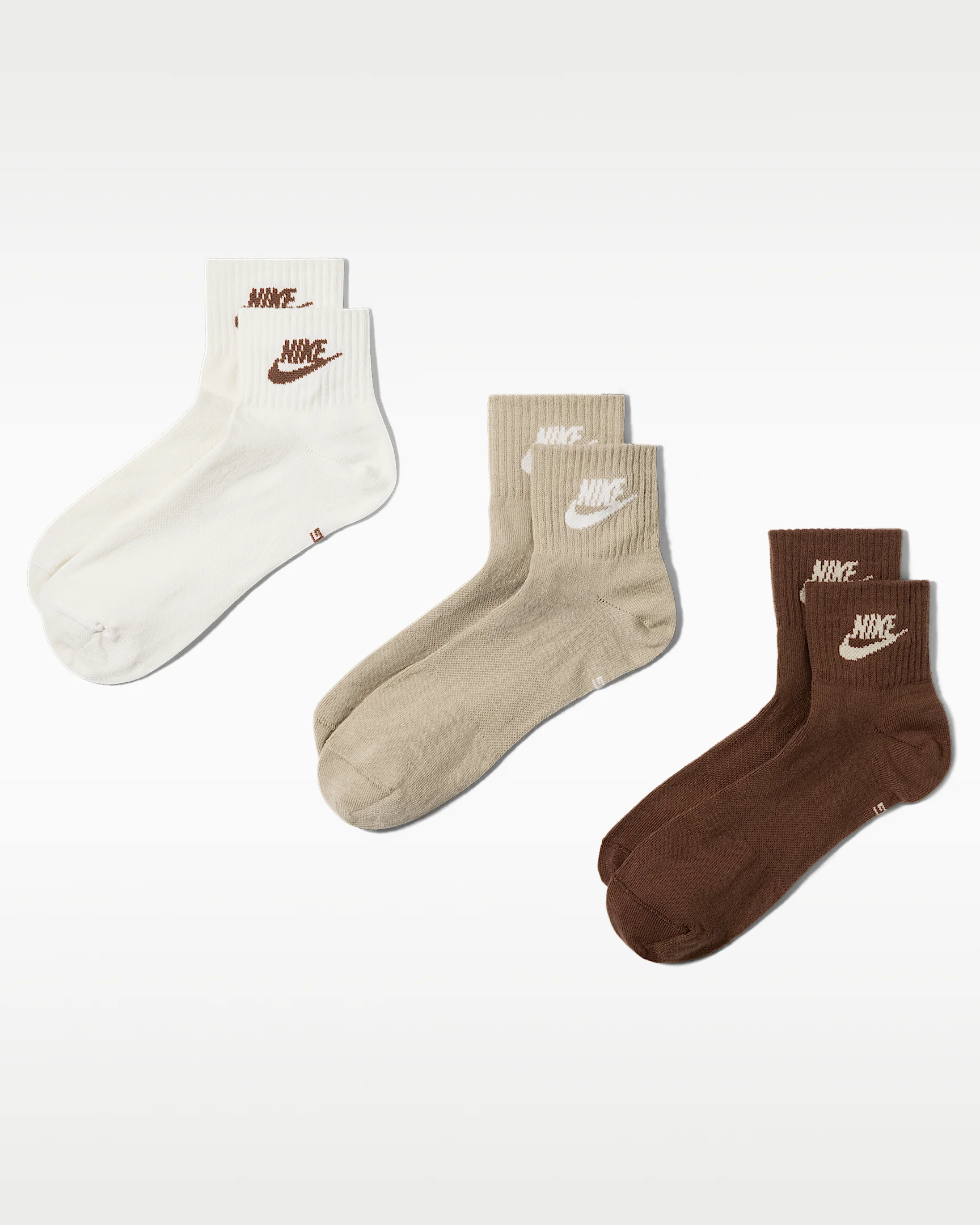 Nike Everyday Essential Ankle Socks (3 Pairs) - 1