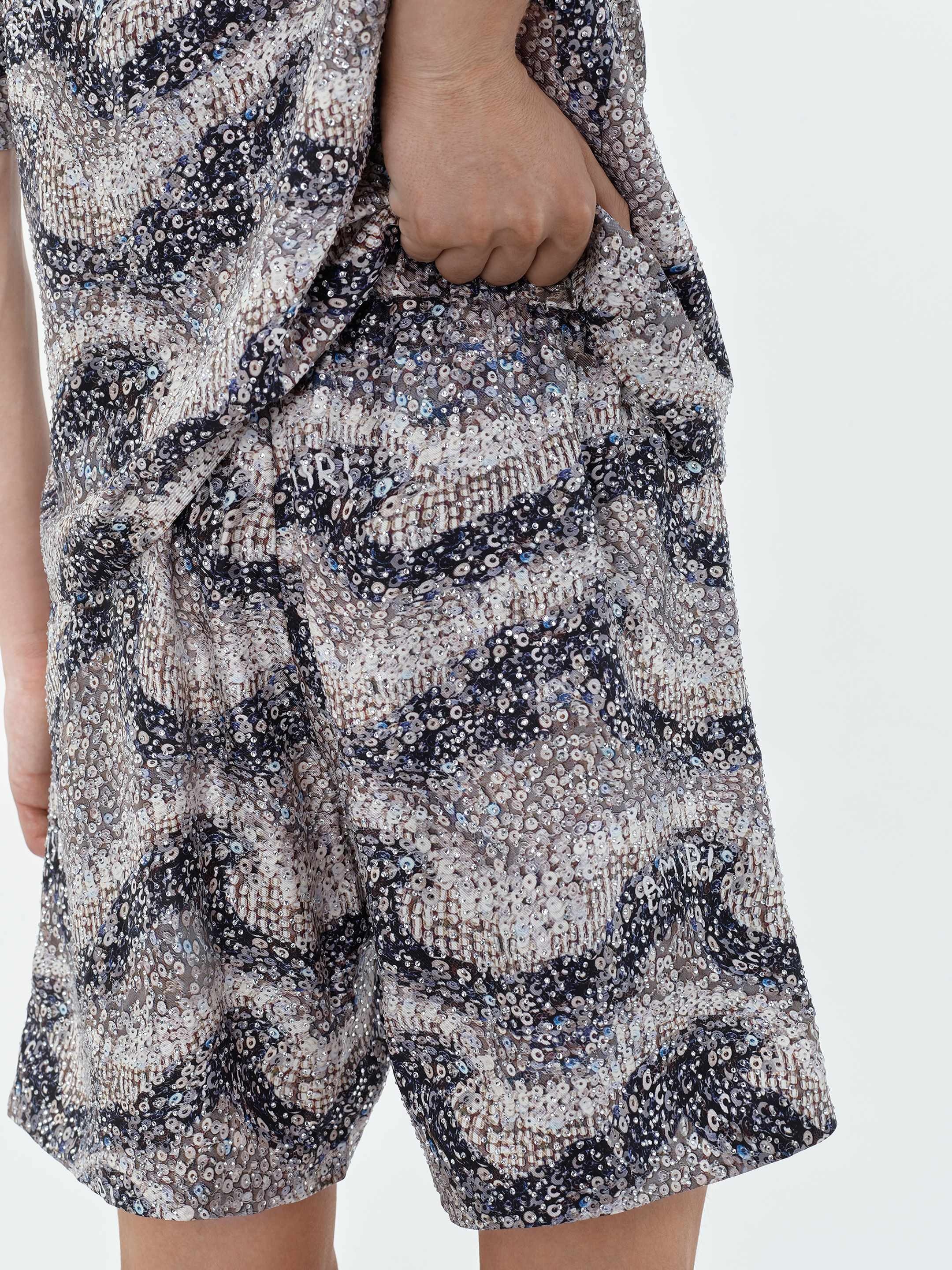 WAVY EMBELLISHED SHORT - 7