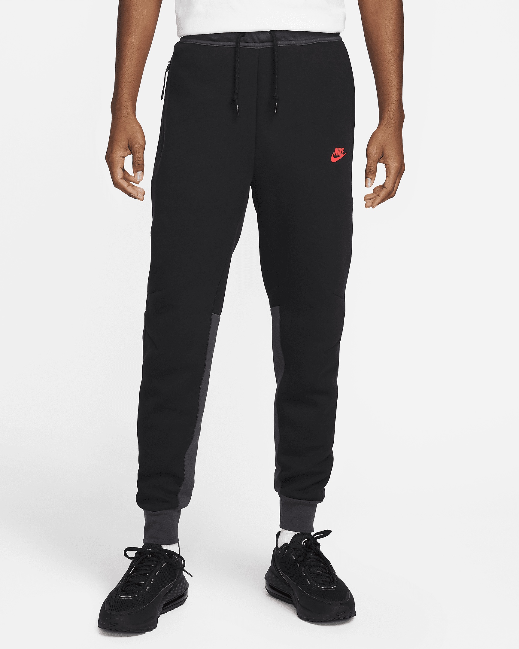 Nike tech jogging pants best sale