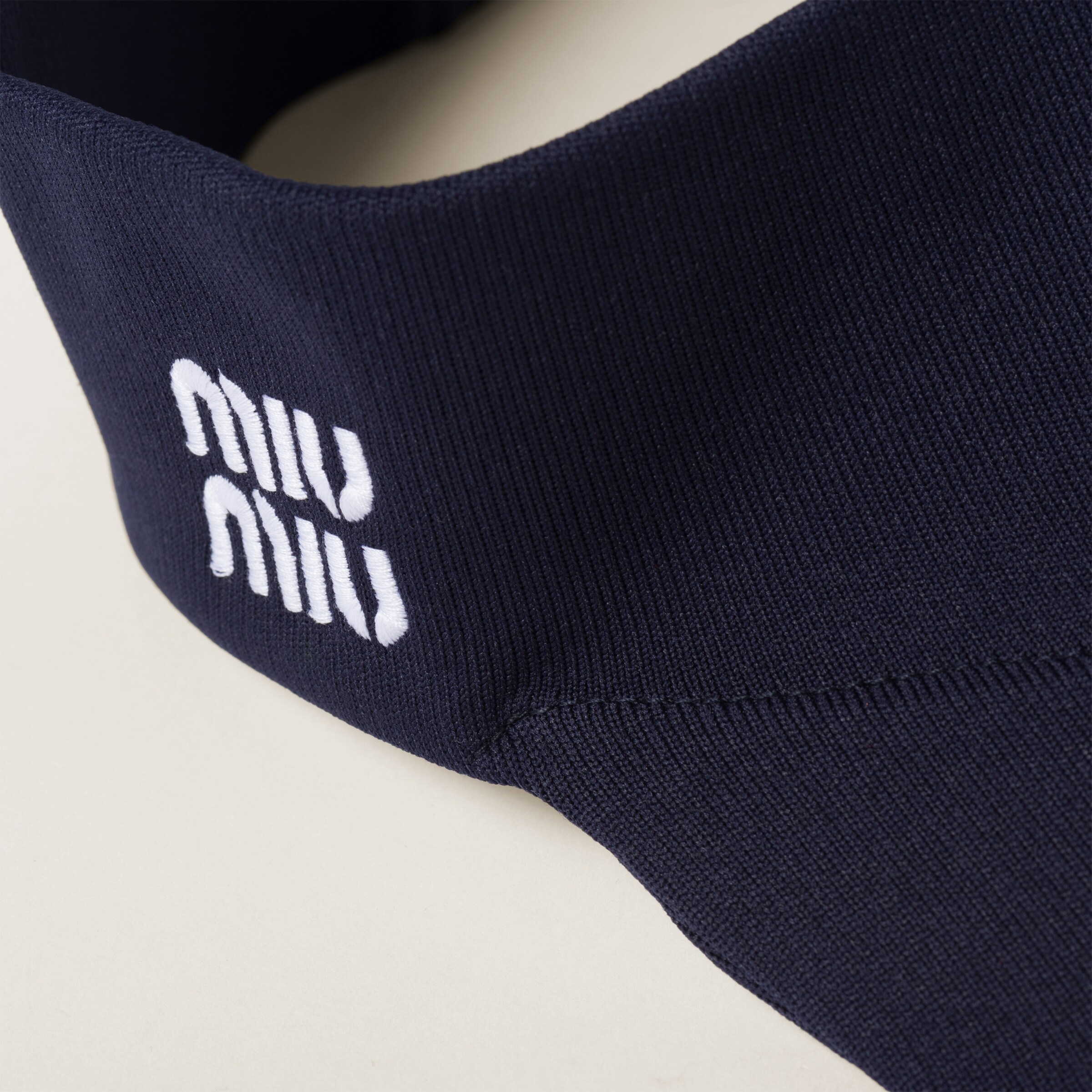 Nylon visor with pouch - 3