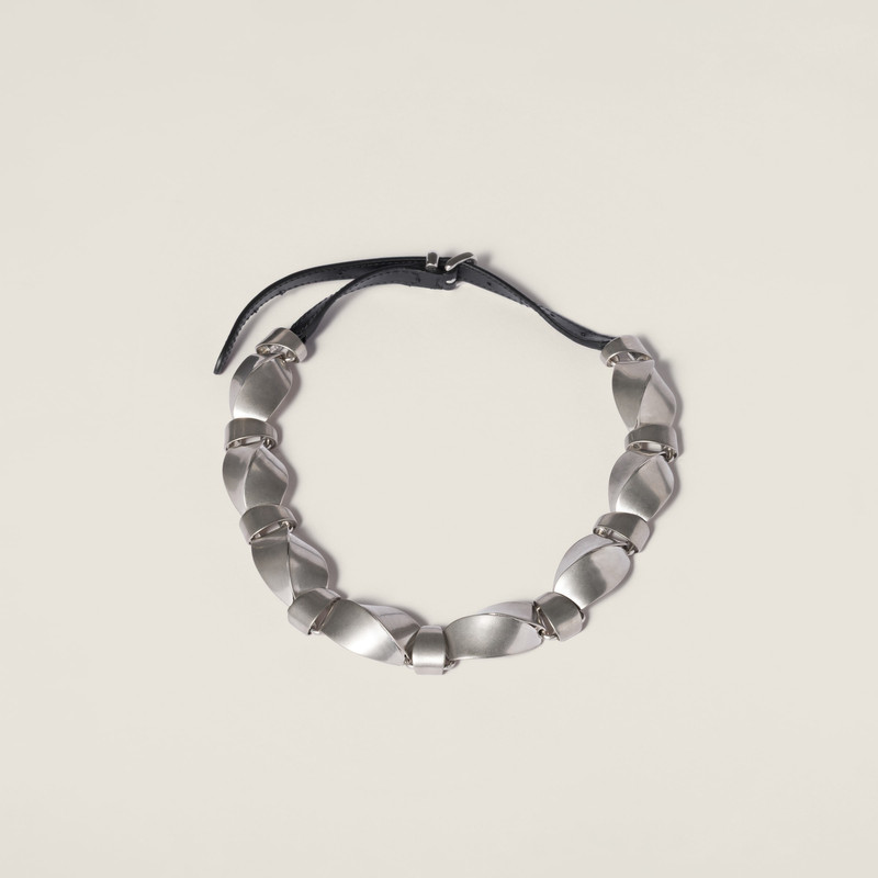 Metal and leather necklace 1
