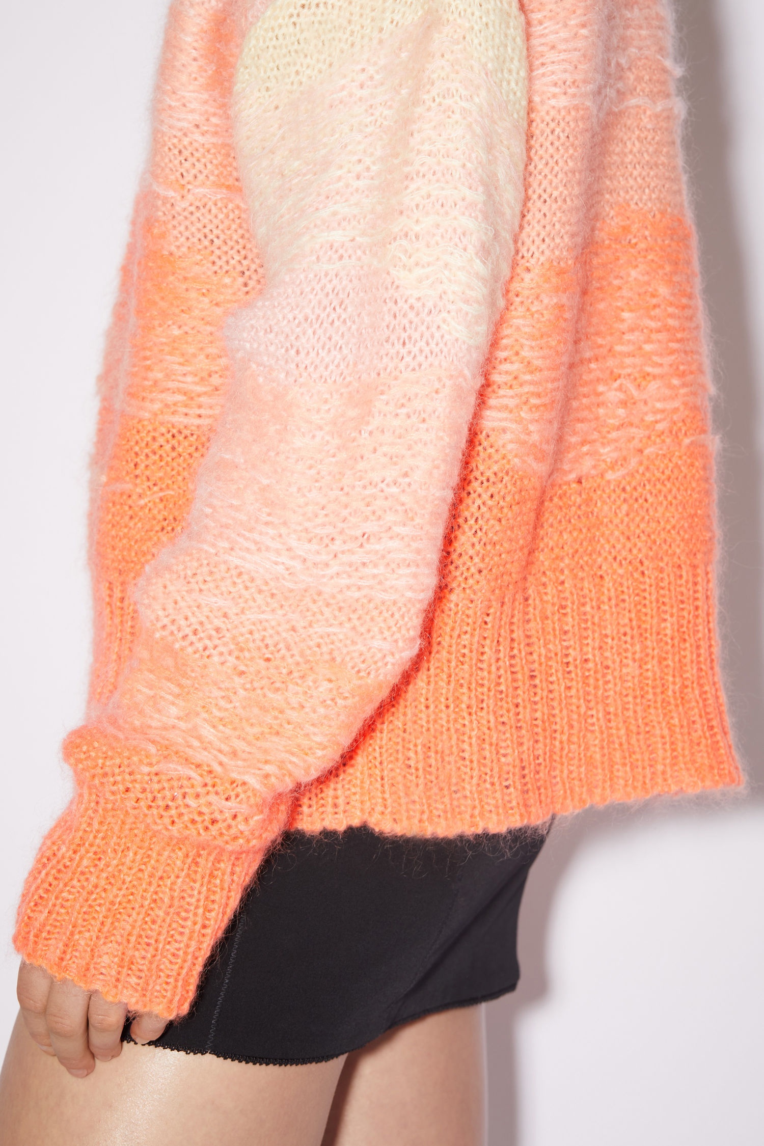 Gradient sweater - Peach/multi - 5