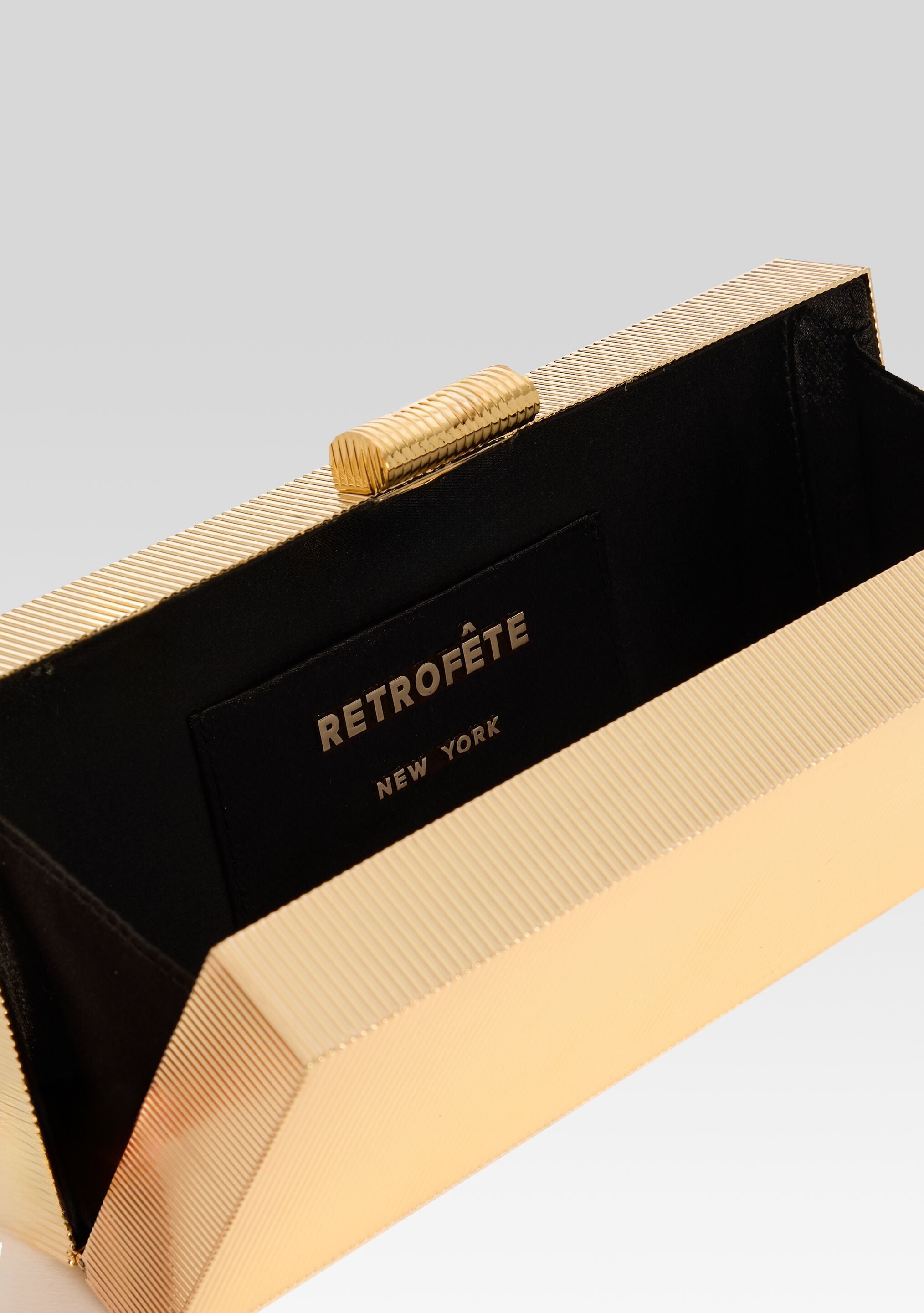 MILO CLUTCH - 4