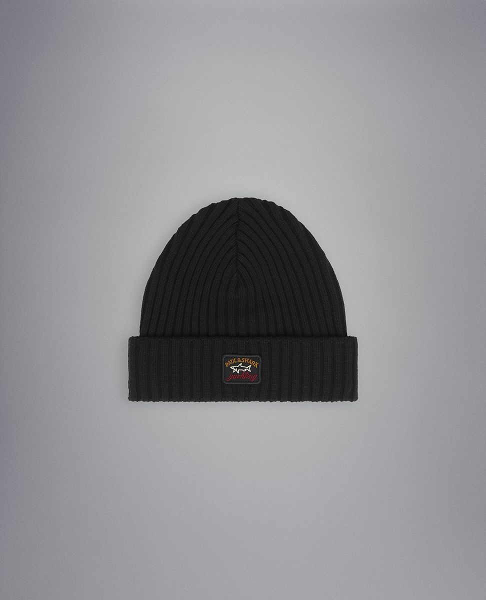 Ribbed wool beanie with iconic badge - 1