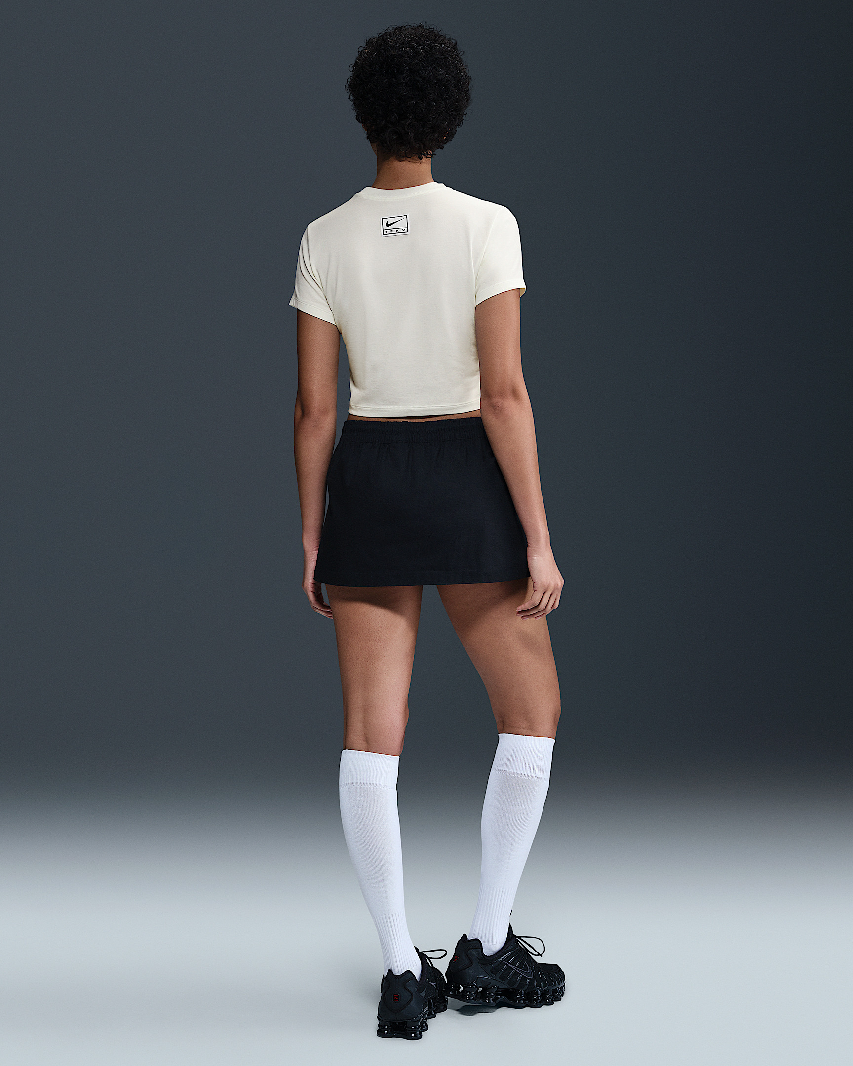 Nike Sportswear Women's Slim Cropped T-Shirt - 5
