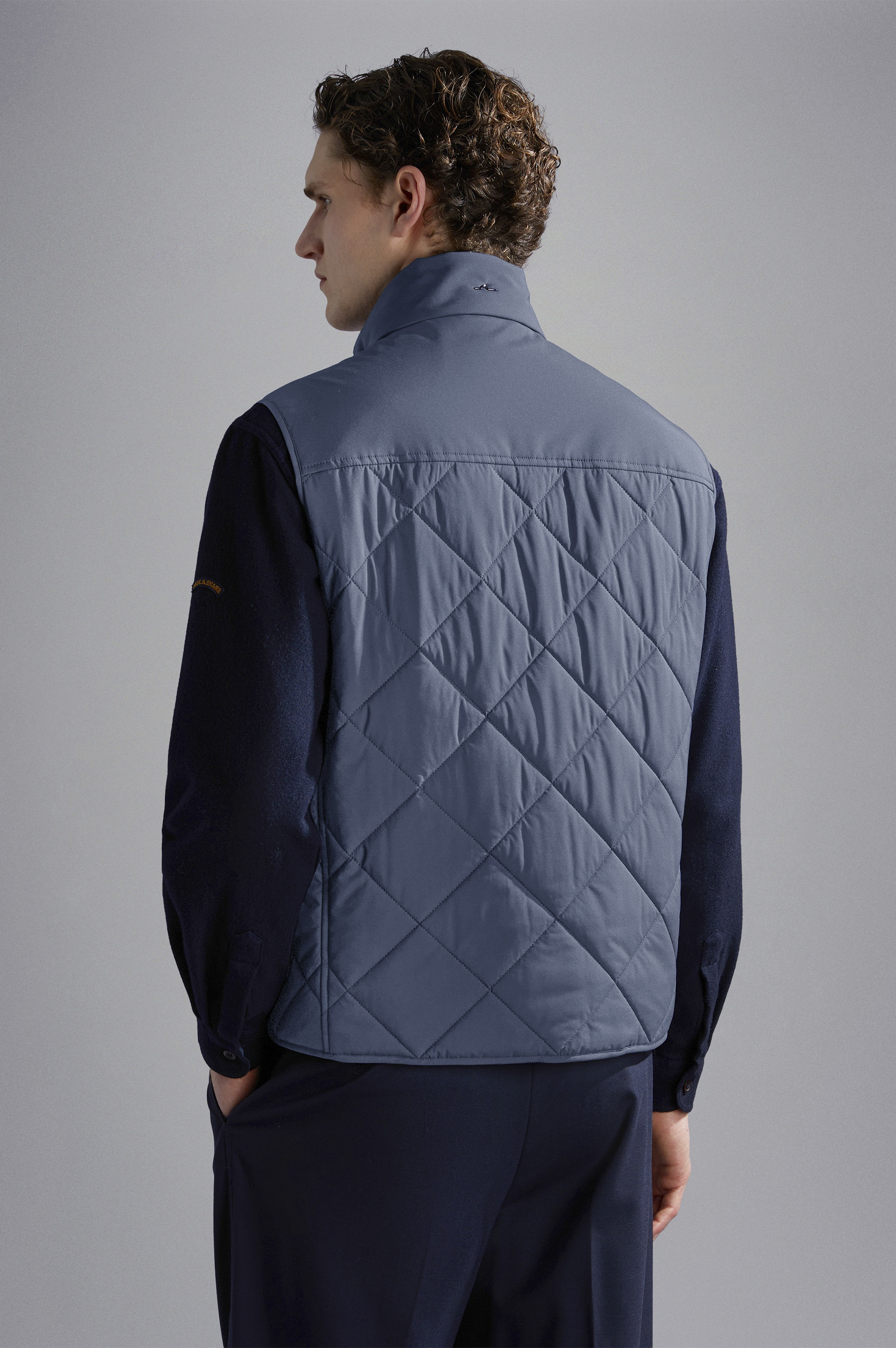 QUILTED VEST WITH ALCANTARA® DETAILS - 3