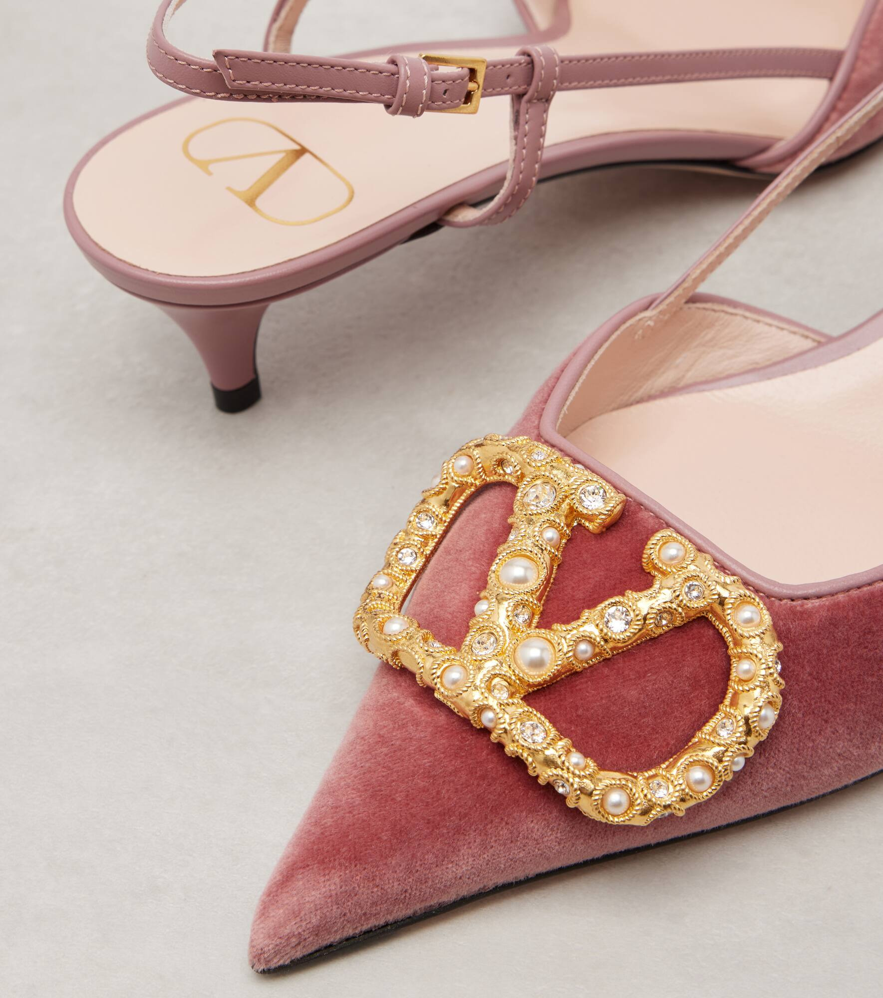 VLogo 40 velvet slingback pumps - 5