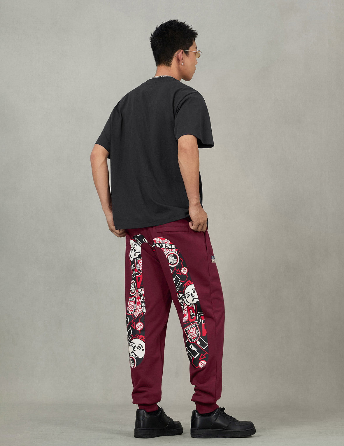Henohenomohe Godhead Daicock Print Regular Fit Sweatpants - 6