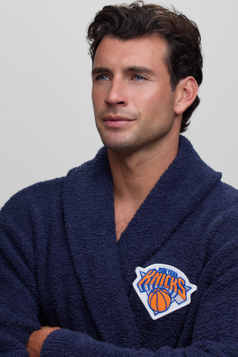 CozyChic® New York Knicks™ Unisex Robe 3
