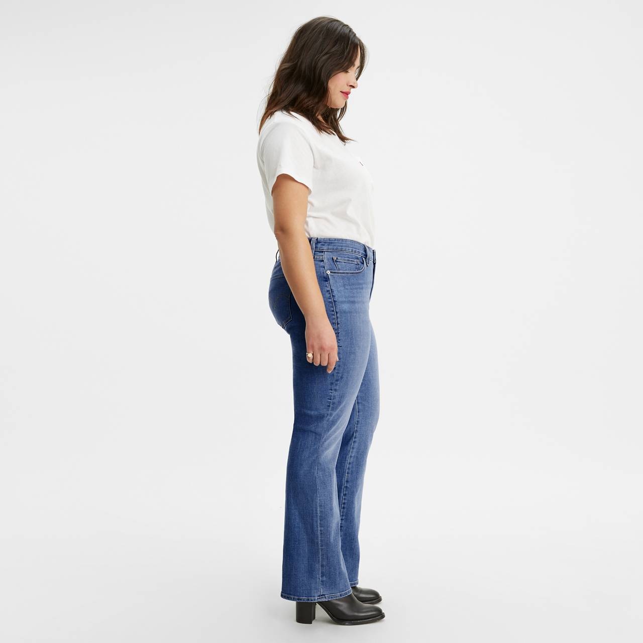 CLASSIC BOOTCUT WOMEN'S JEANS (PLUS SIZE) - 3