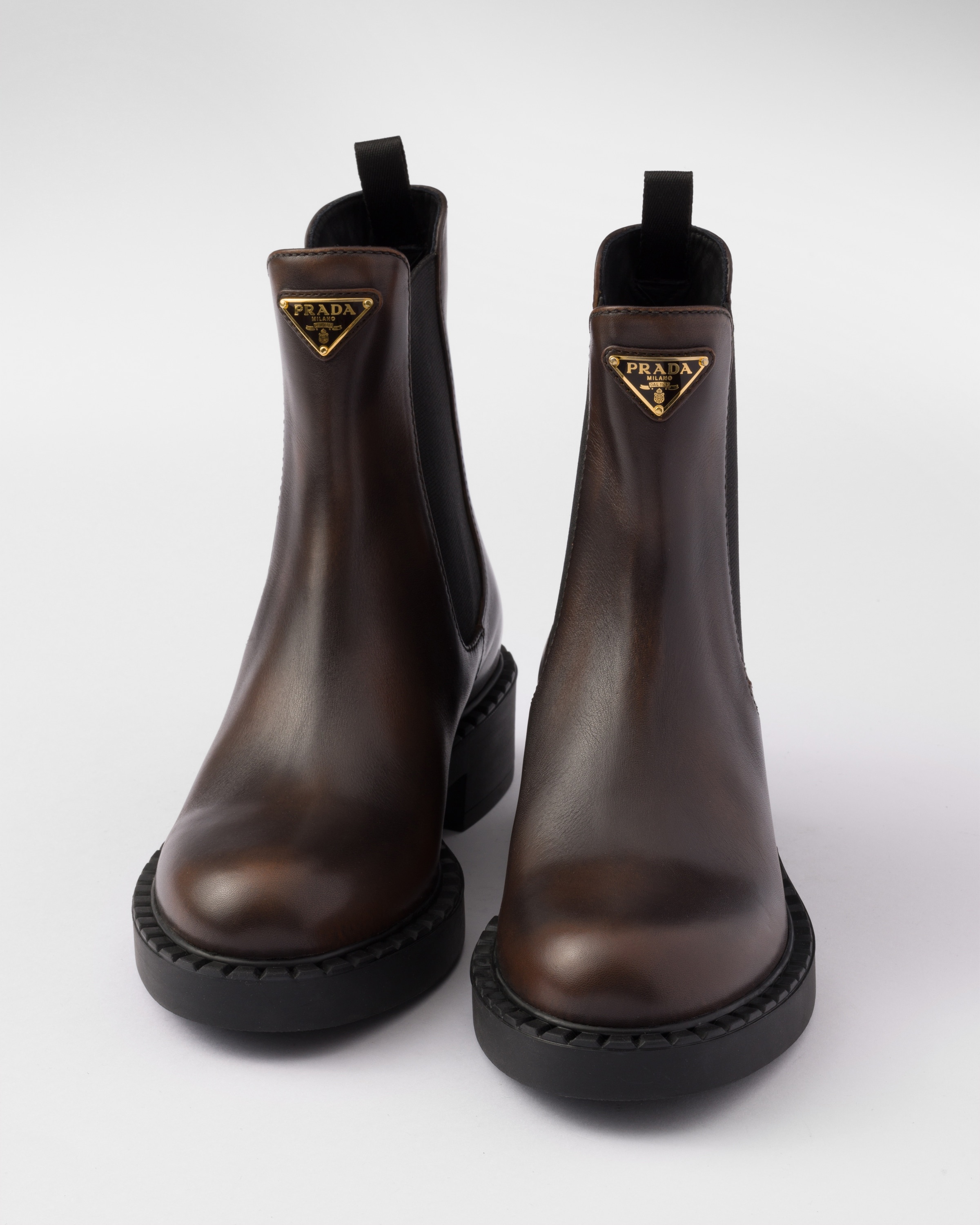 Leather Chelsea boots - 6