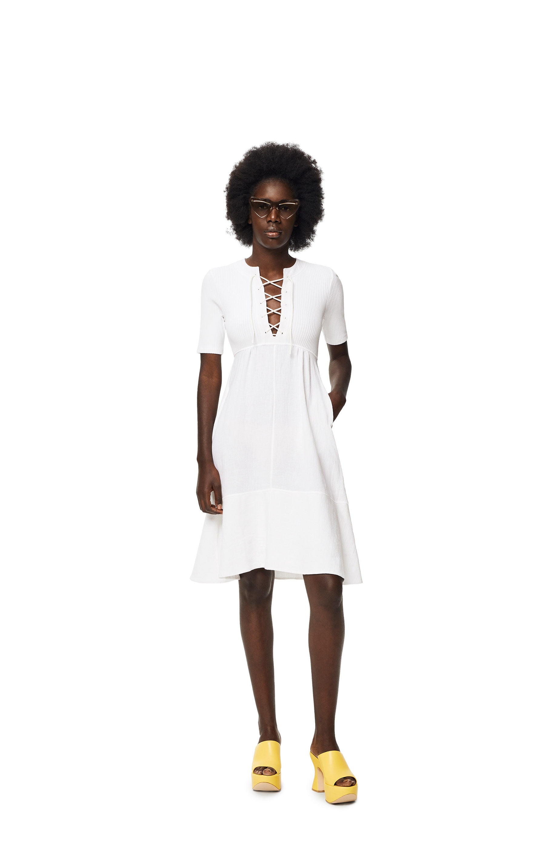 Lace up dress in linen and cotton - 2
