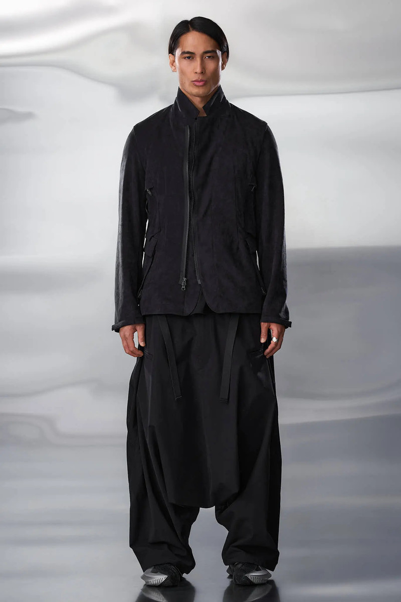 J29-TO Scrim Laced Ultra-Microfiber Blazer Black 46