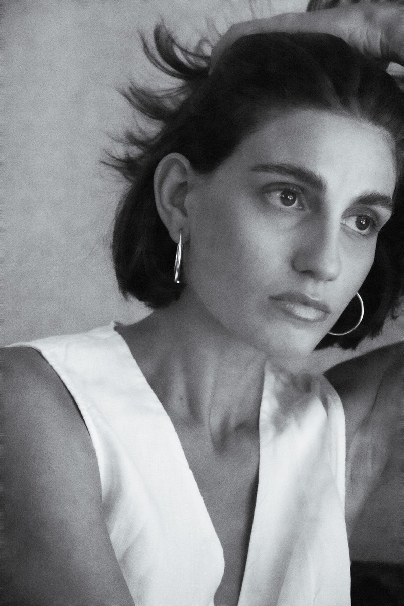 YSSO Queen Midi Hoops in Silver outlook