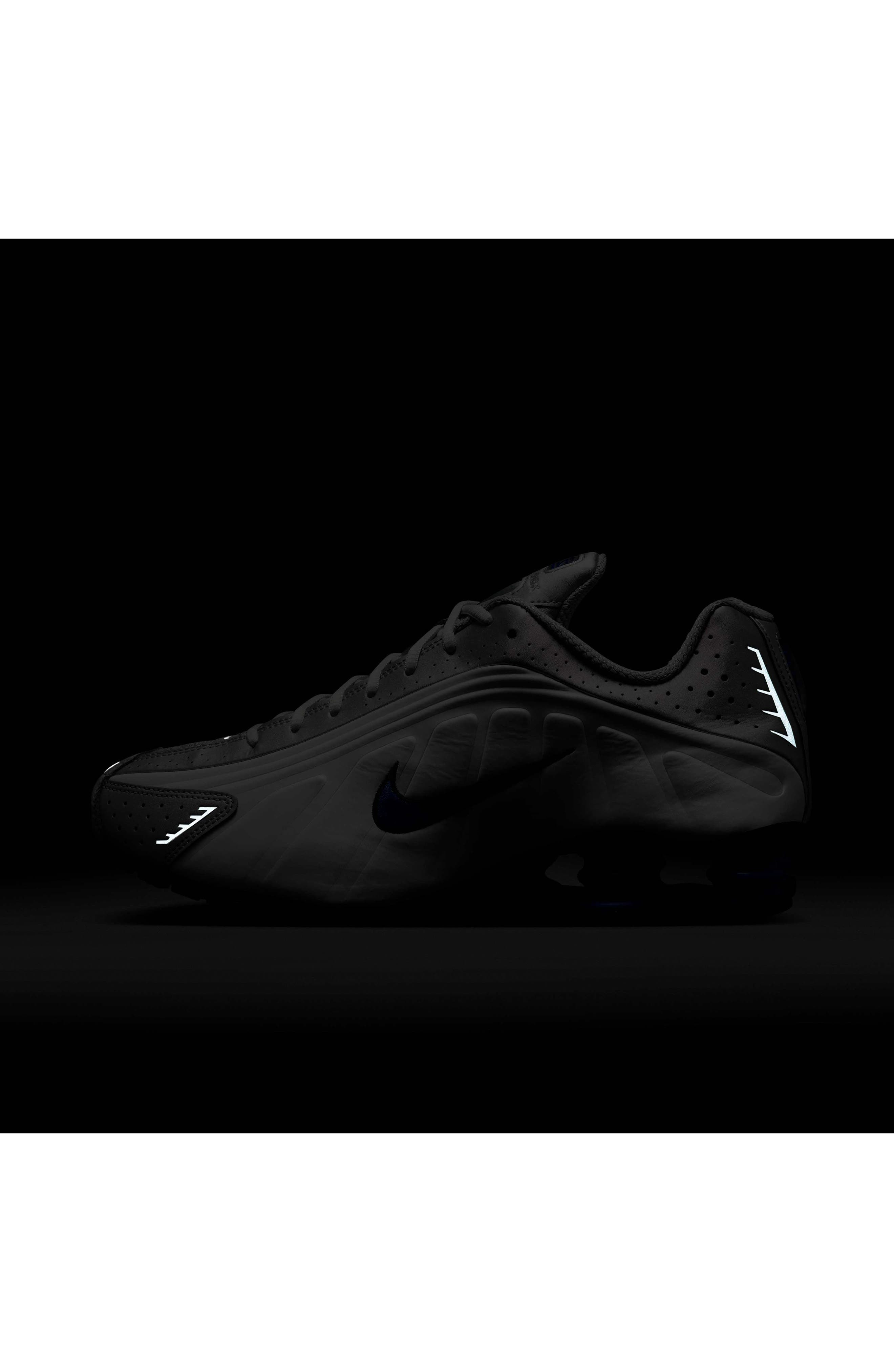Nike Shox R4 Sneaker in White/Racer Blue at Nordstrom - 9