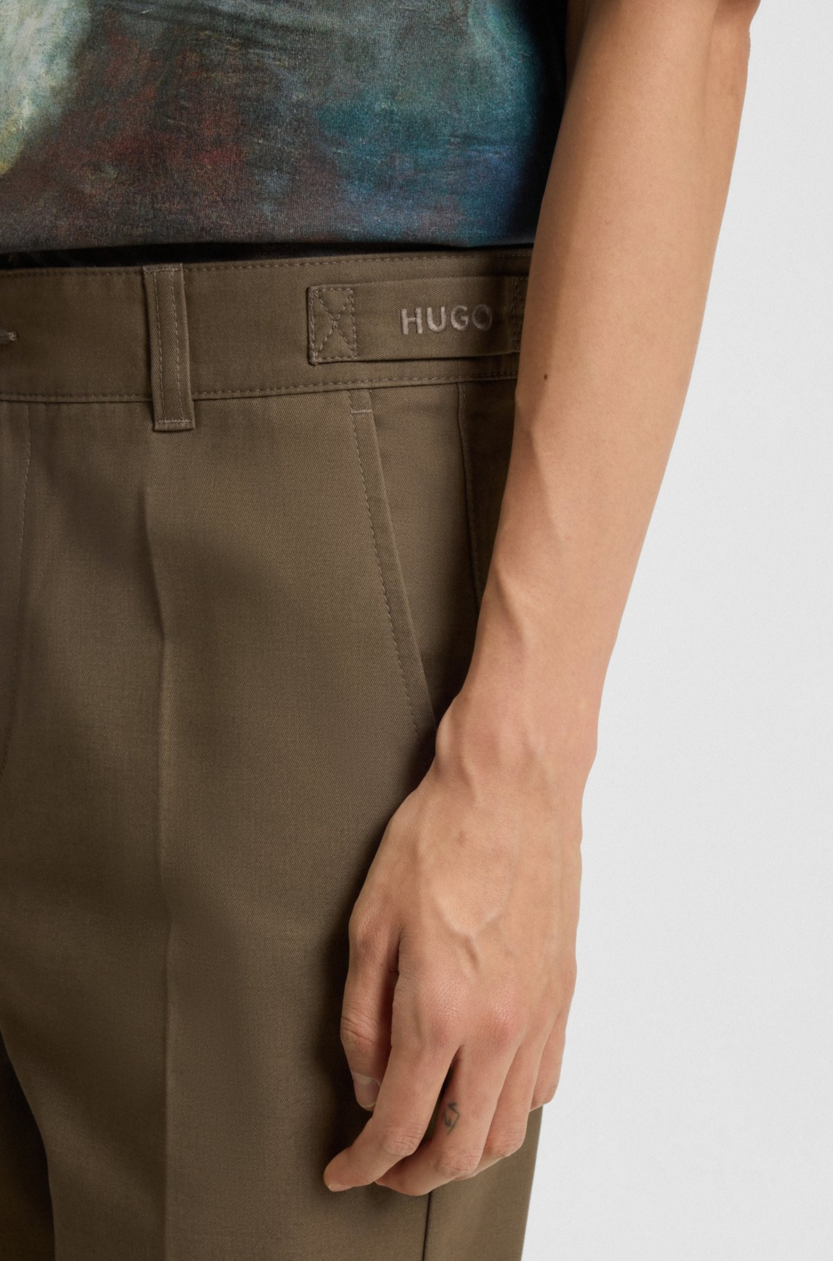SLIM-FIT CHINOS IN MERCERISED COTTON TWILL - 5