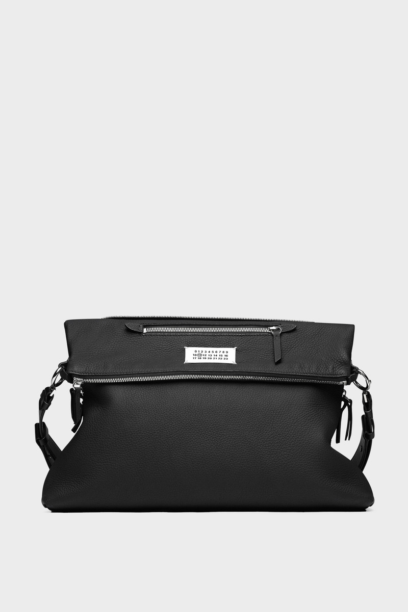 Soft 5AC on-body bag 1