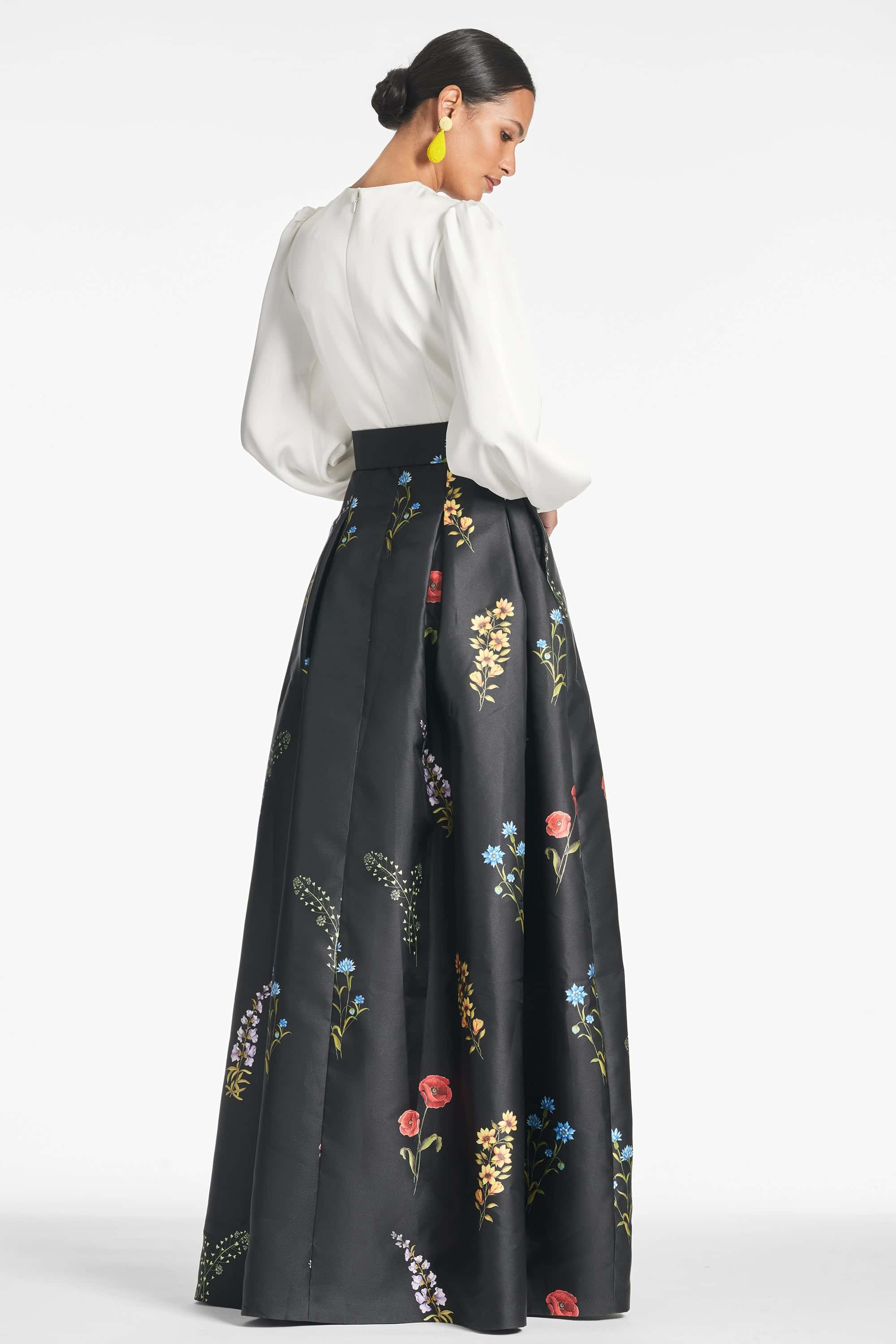 Zoe Gown - Off White/Noir Bouquet - 4