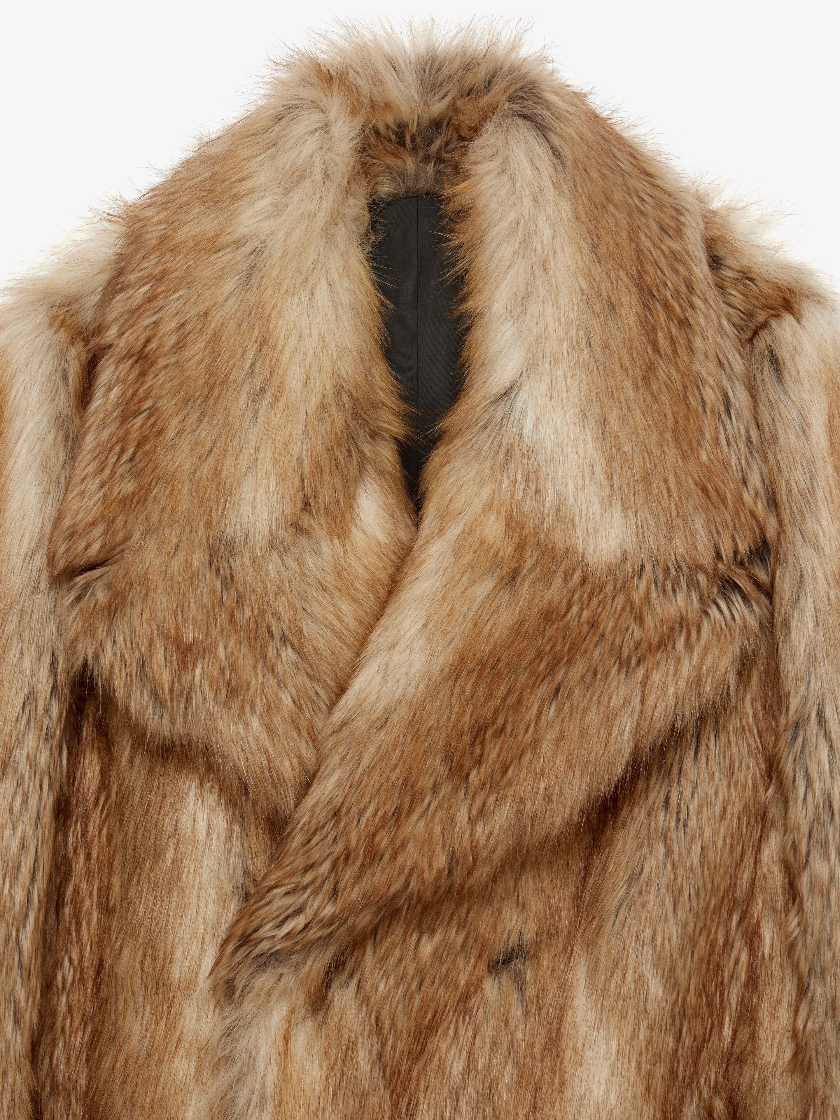 OVERSIZED DOUBLE BREASTED COAT IN FAUX FUR - 5