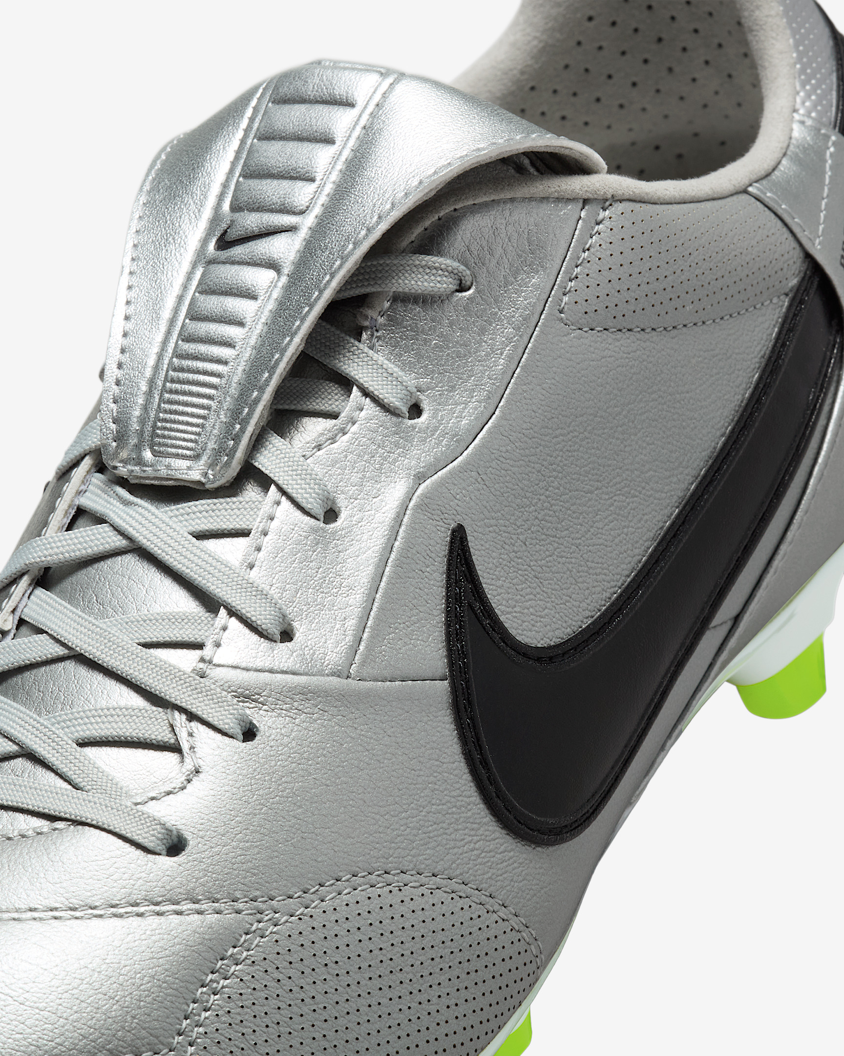 Nike Premier 3 Firm-Ground Low-Top Soccer Cleats - 8