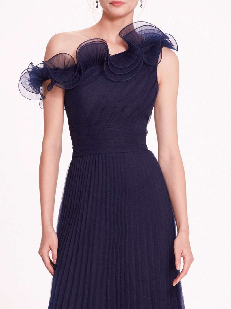 PEBBLE ORGANZA PLEATED GOWN 4