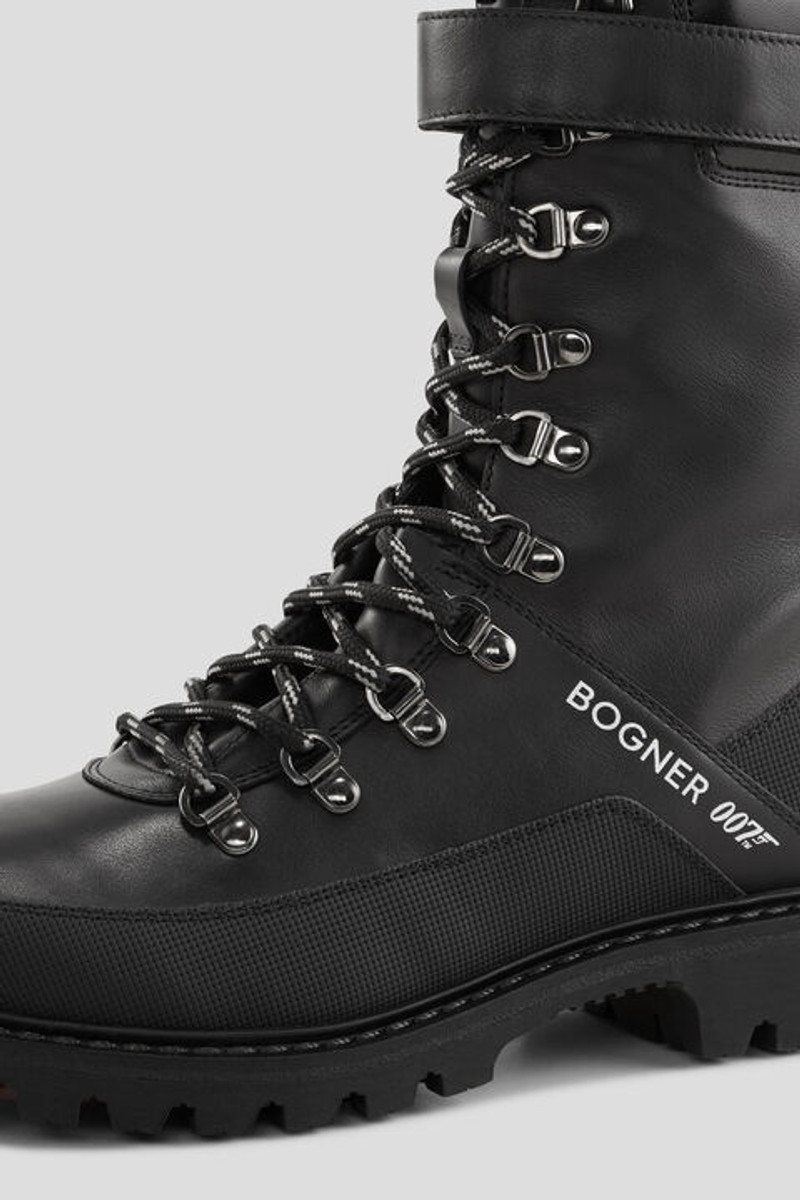 Helsinki x Bond 007 boots with spikes in Black 4