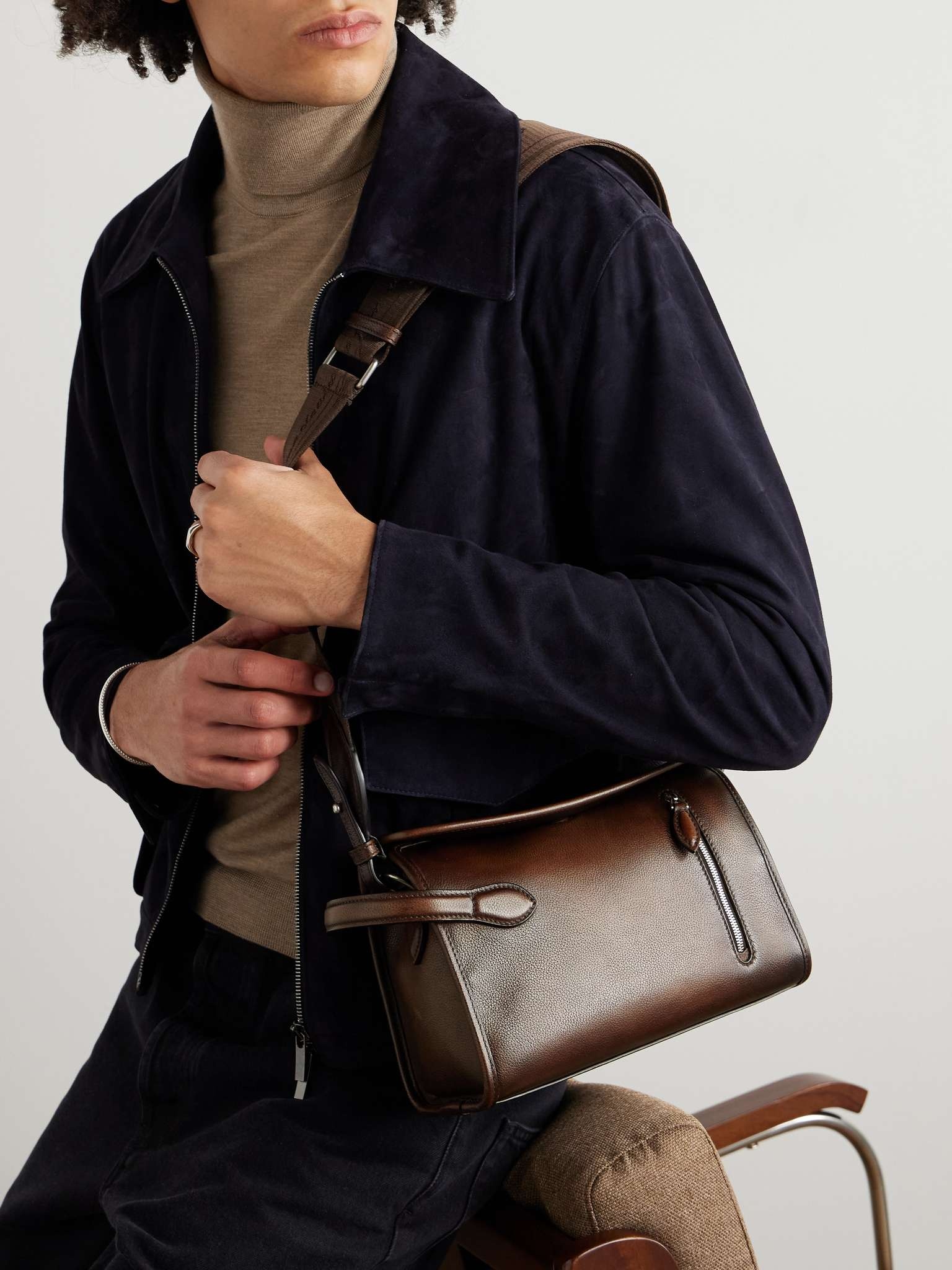 Morning On Strap Venezia Leather Messenger Bag - 2