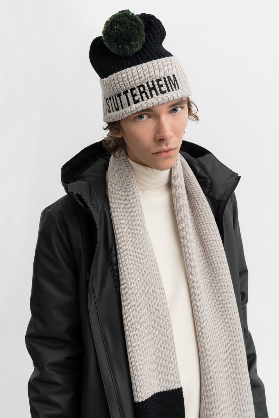 April Beanie Light Sand/Black - 10