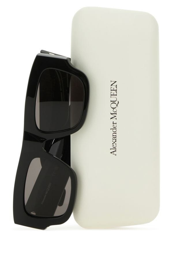 【送料&関税込】Alexander McQueen Black Acetate Punk Rivet S Alexander Mcqueen Black Acetate Punk Rivet Sunglasses | ModeSens