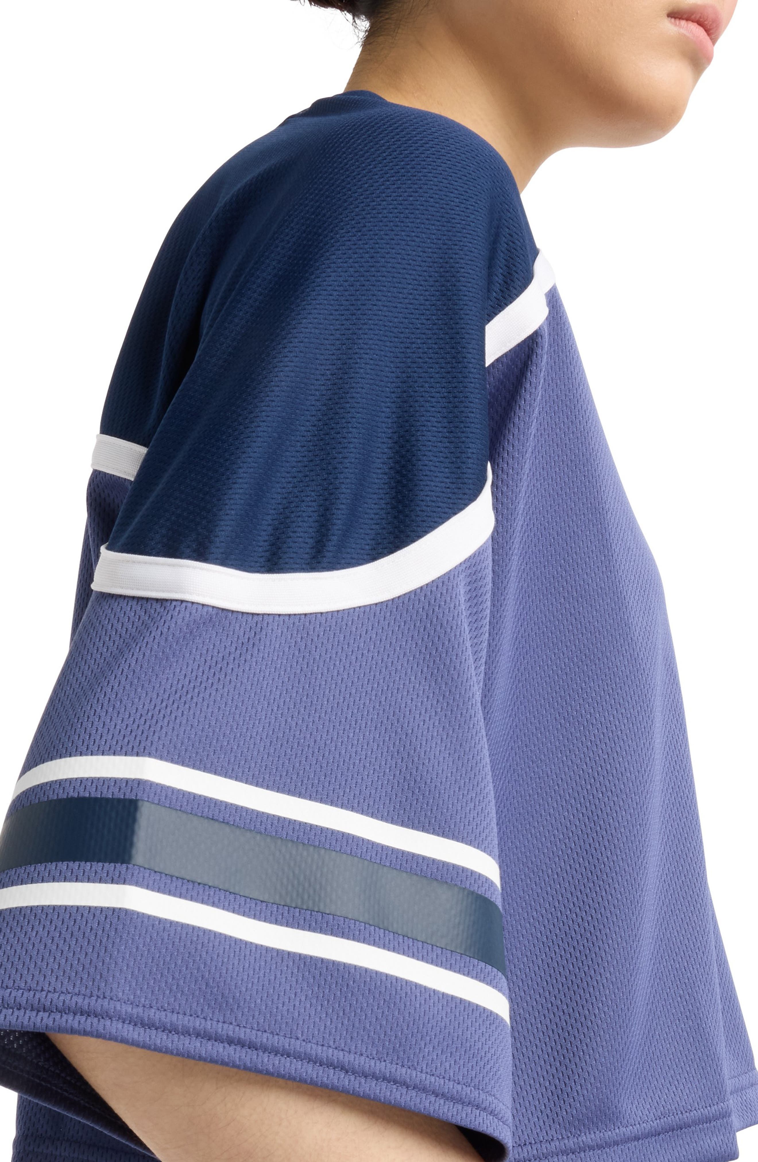 New Balance Oversize Crop Jersey Mesh V-Neck T-Shirt in Dream State at Nordstrom - 8
