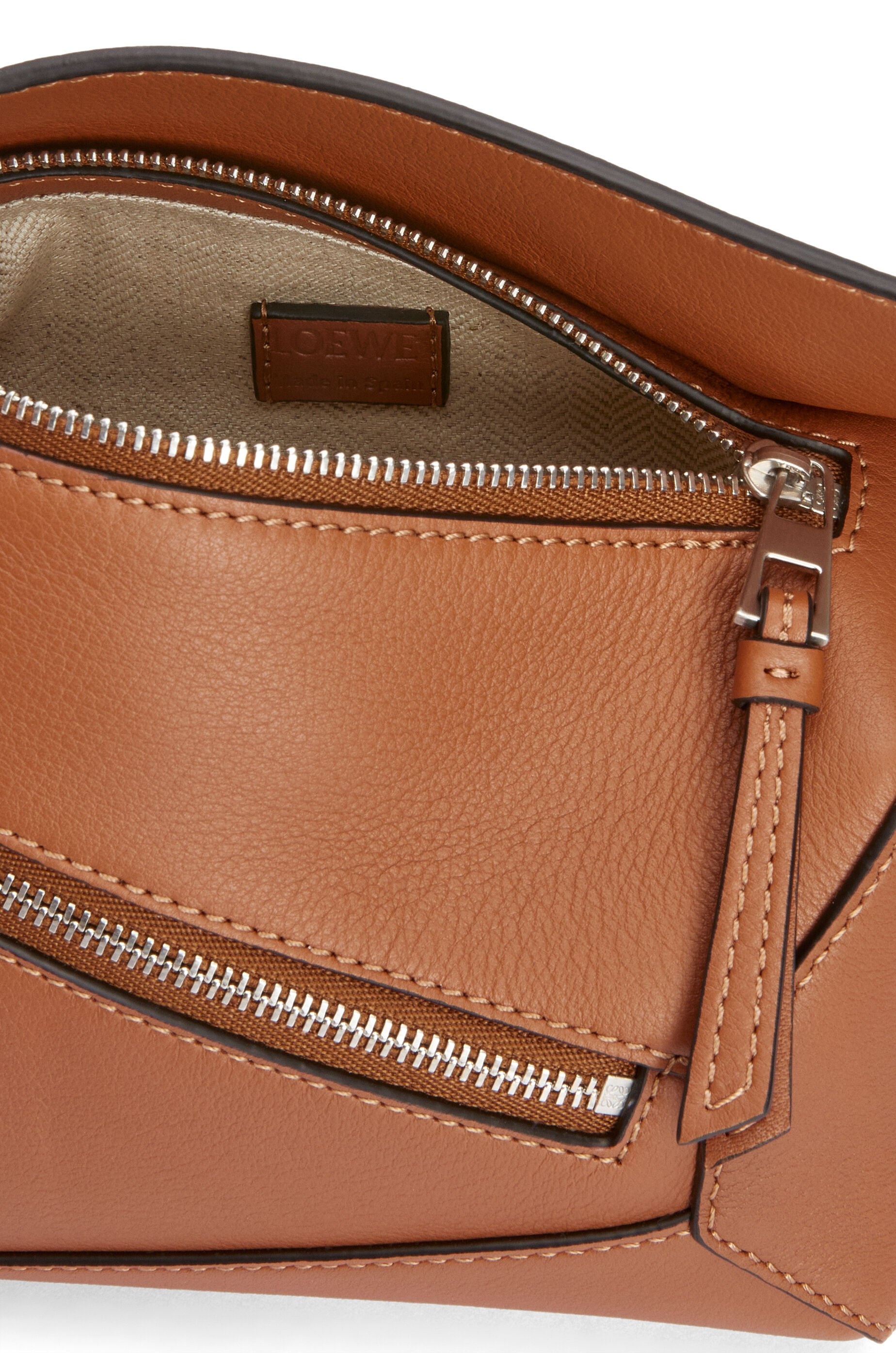 LOEWE｜ (Mini Puzzle bumbag in classic calfskin (B510EB1 Mini Puzzle bumbag in classic calfskin Grey - LOEWE