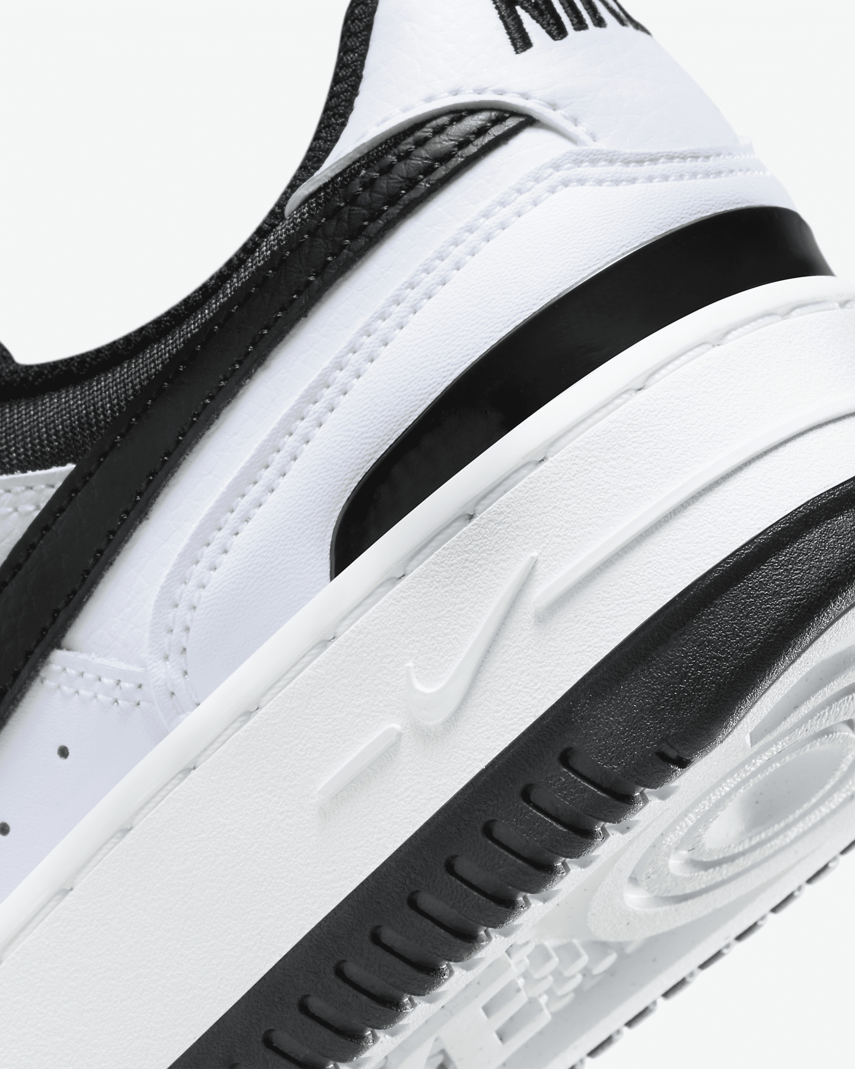 Nike Gamma Force Women's Shoes - 9