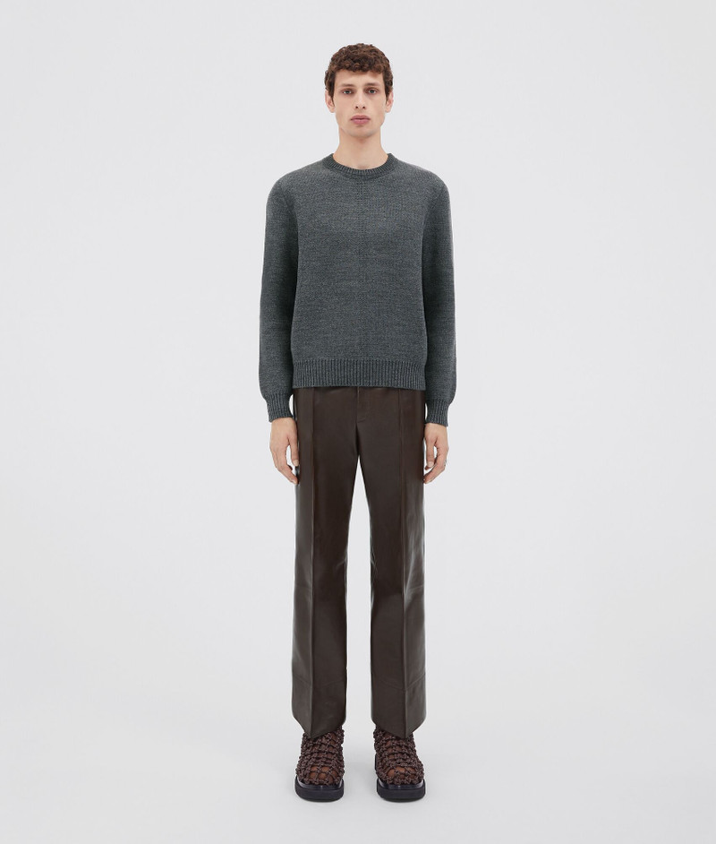 medium weight dry wool jumper 1
