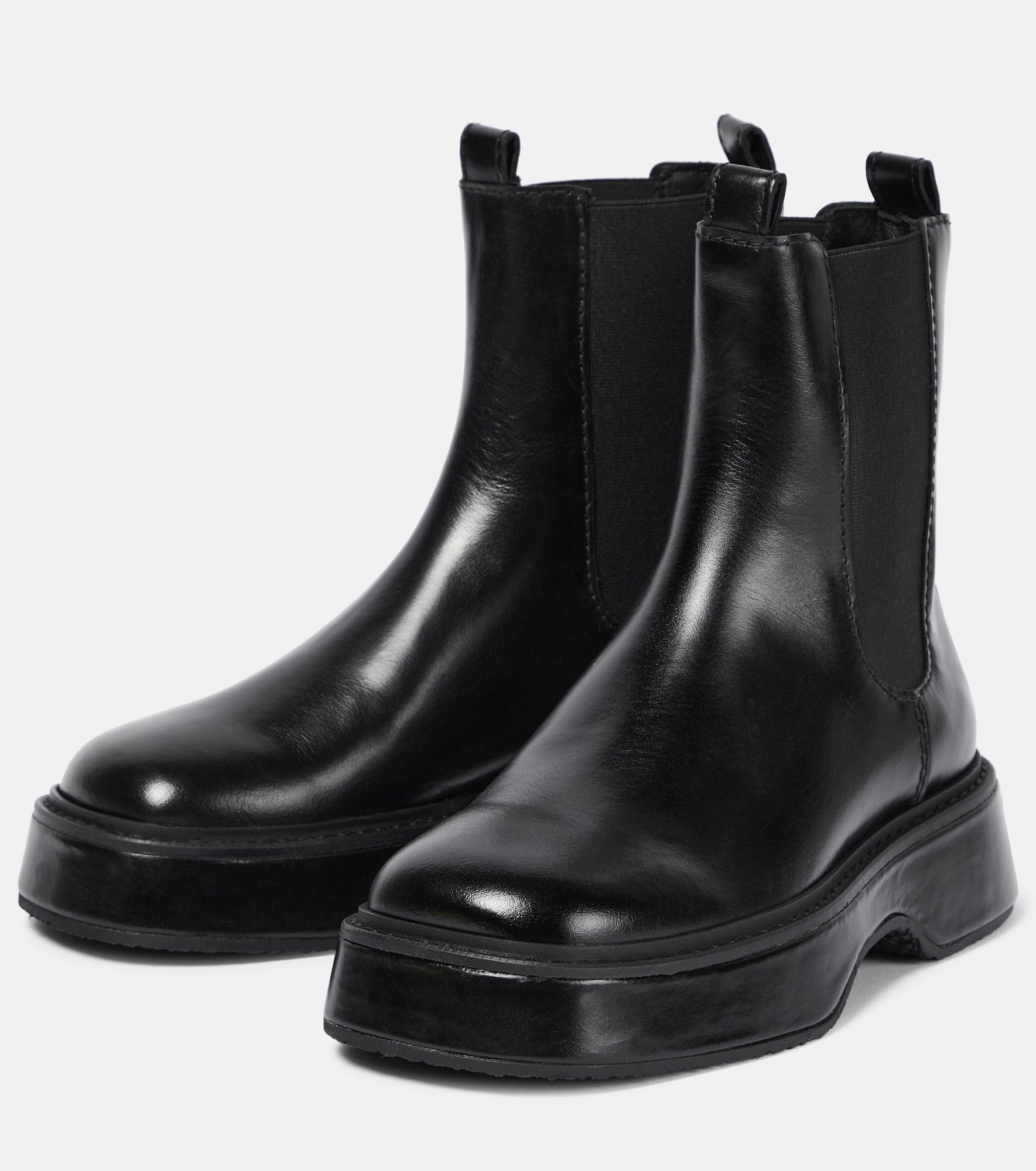 Leather Chelsea boots - 5