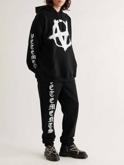 VETEMENTS Logo-Print Cotton-Blend Jersey Hoodie outlook