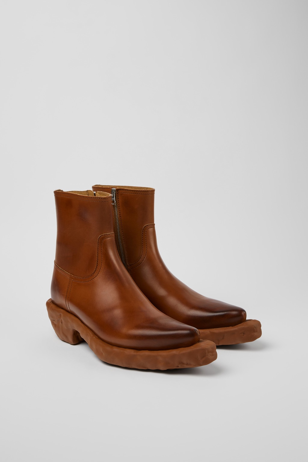 Brown leather boots - 2