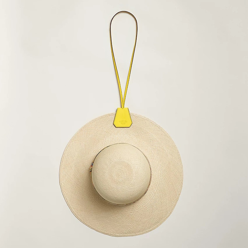 Hermès Capucine hat clip outlook