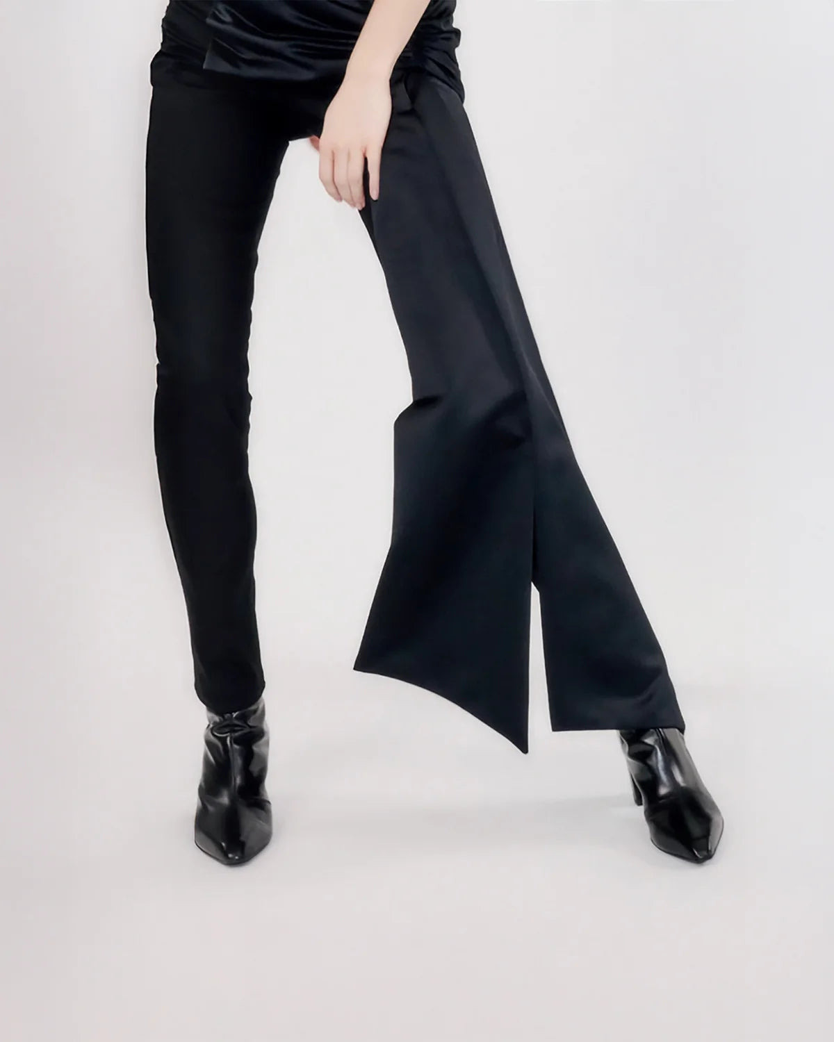 SHINY MOMENT PANTS - 5