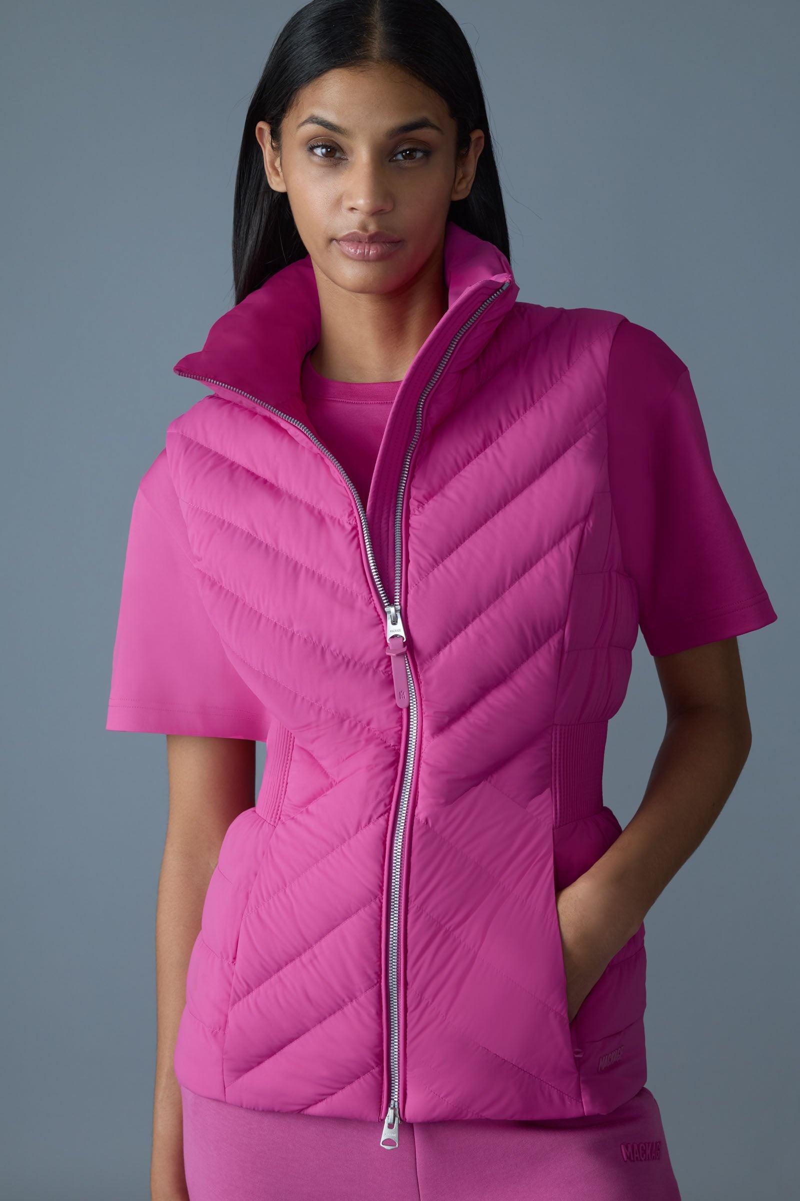 HOSHI Light down hooded vest - 5